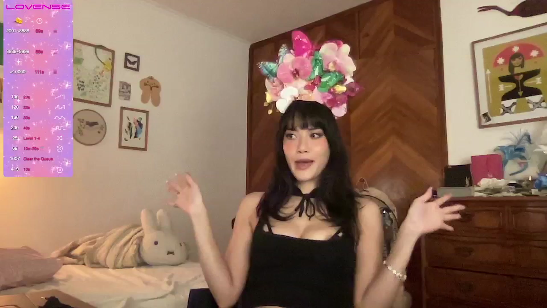 Gallery image thumbnail from LuluArtist's myfreecams stream on, 02/28/2025, 04:25 image 8 of 20