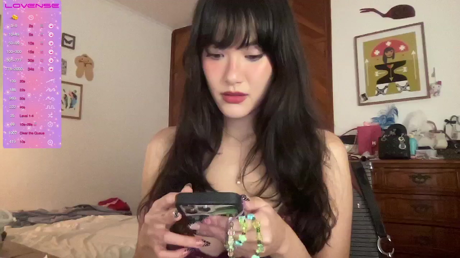 Gallery image thumbnail from LuluArtist's myfreecams stream on, 03/19/2025, 01:21 image 11 of 20
