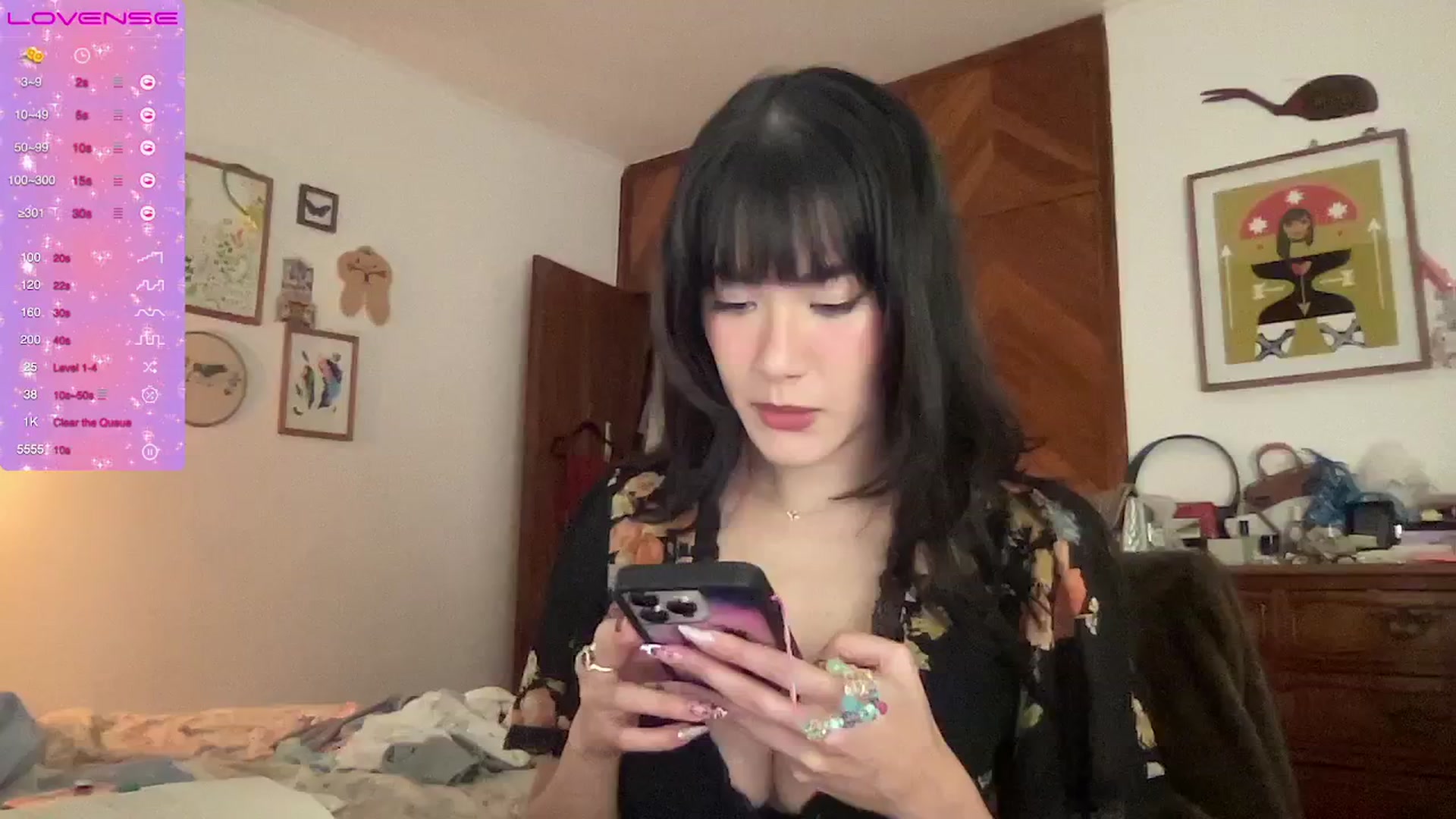 Gallery image thumbnail from LuluArtist's myfreecams stream on, 07/22/2025, 22:00 image 19 of 20