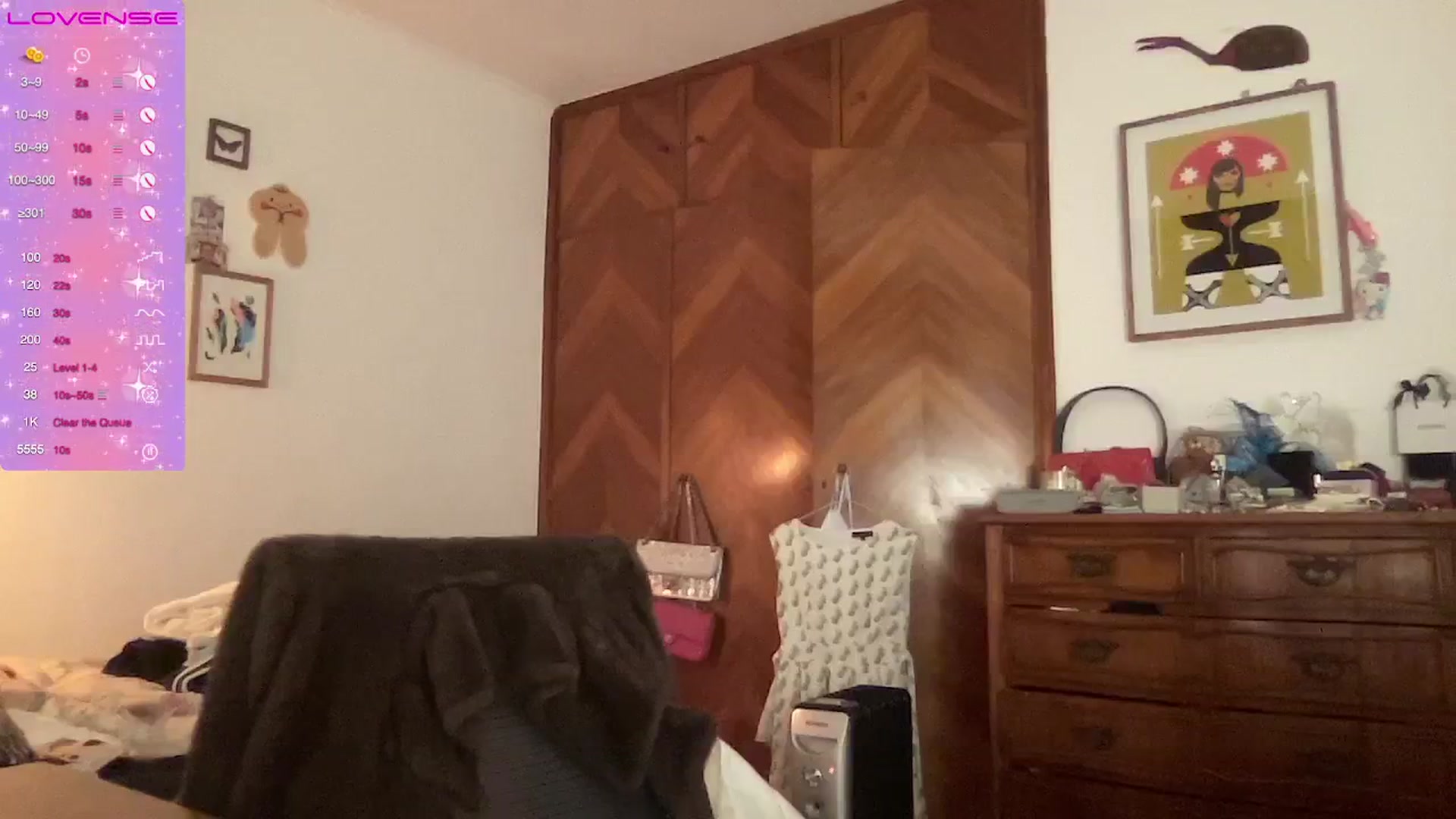 Gallery image thumbnail from LuluArtist's myfreecams stream on, 07/25/2025, 01:14 image 9 of 20