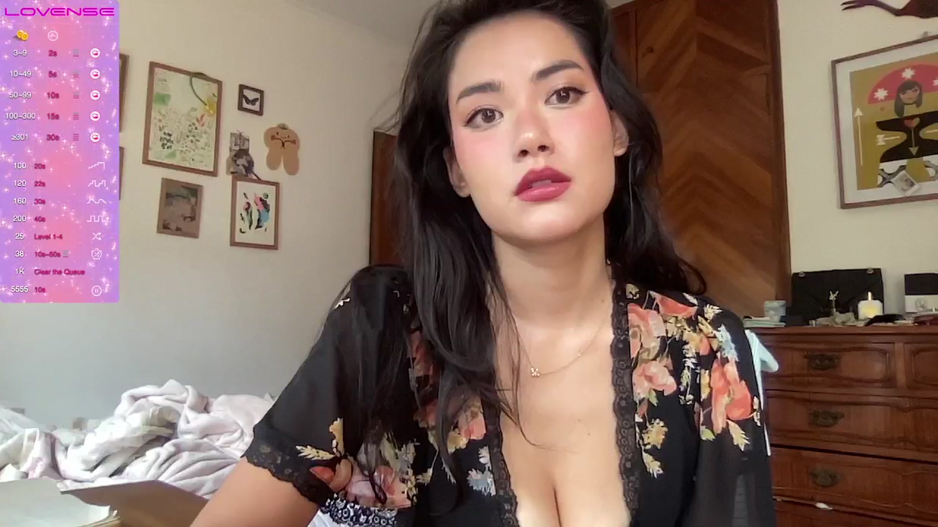 Gallery image thumbnail from LuluArtist's myfreecams stream on, 09/12/2025, 20:10 image 5 of 20