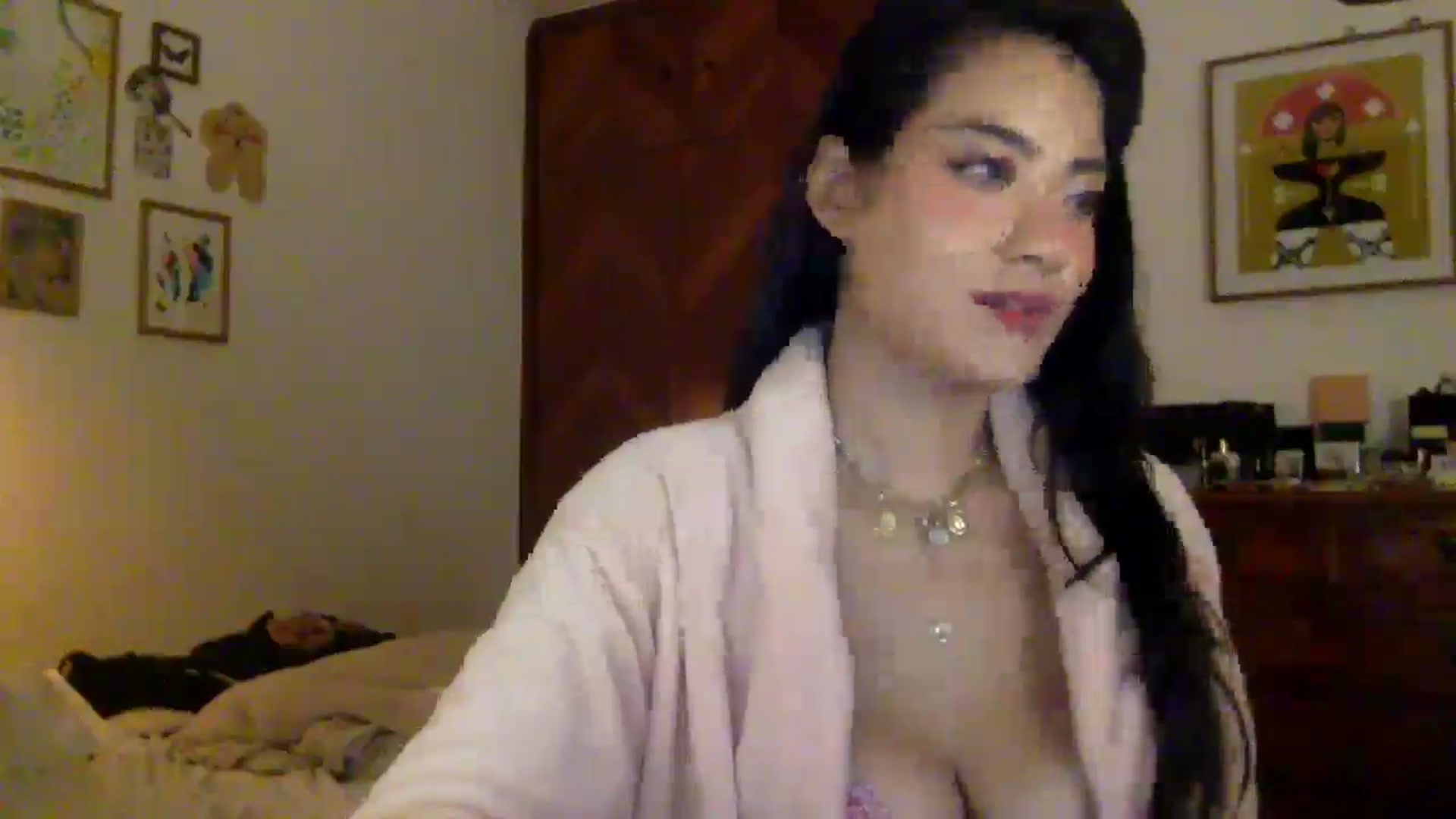 Gallery image thumbnail from LuluArtist's myfreecams stream on, 10/02/2025, 21:29 image 2 of 20