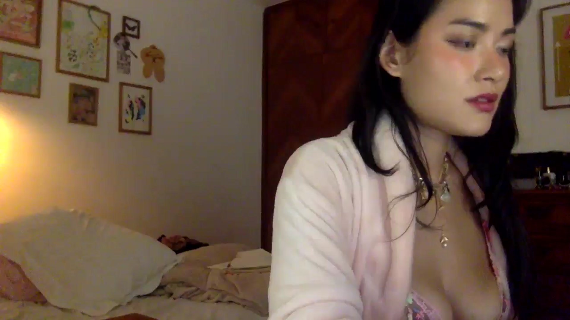 Gallery image thumbnail from LuluArtist's myfreecams stream on, 10/02/2025, 22:21 image 19 of 20