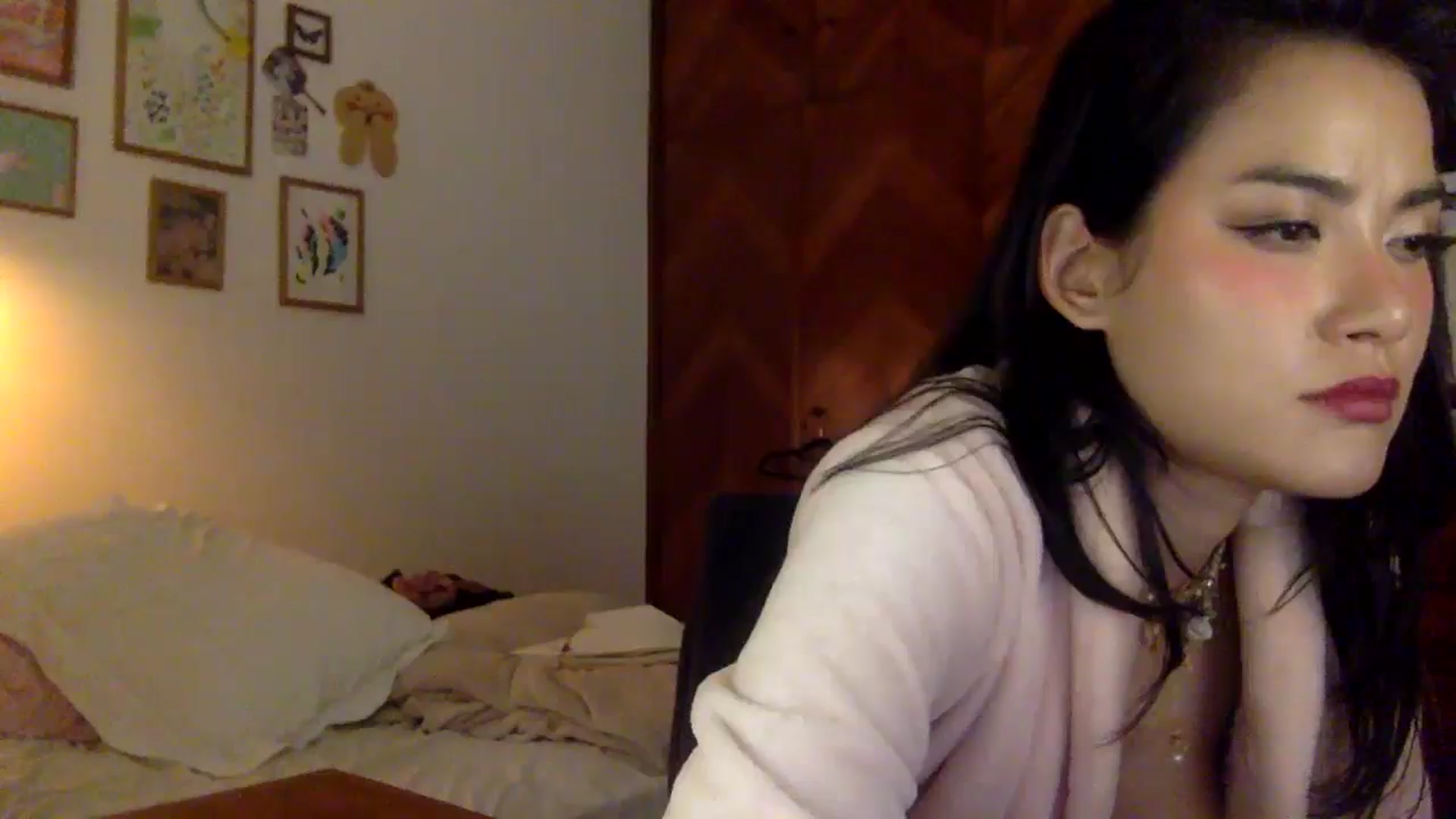 Gallery image thumbnail from LuluArtist's myfreecams stream on, 10/02/2025, 22:21 image 14 of 20
