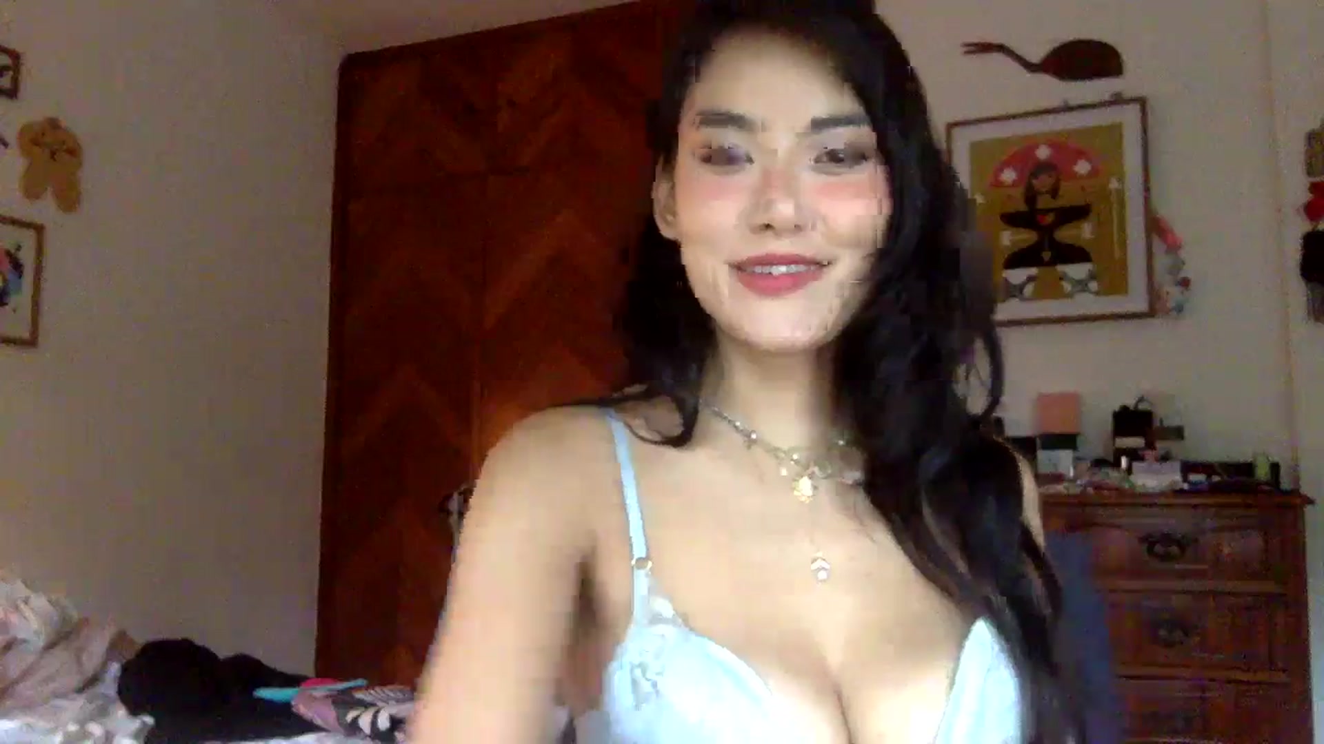 Gallery image thumbnail from LuluArtist's myfreecams stream on, 10/03/2025, 20:06 image 2 of 20