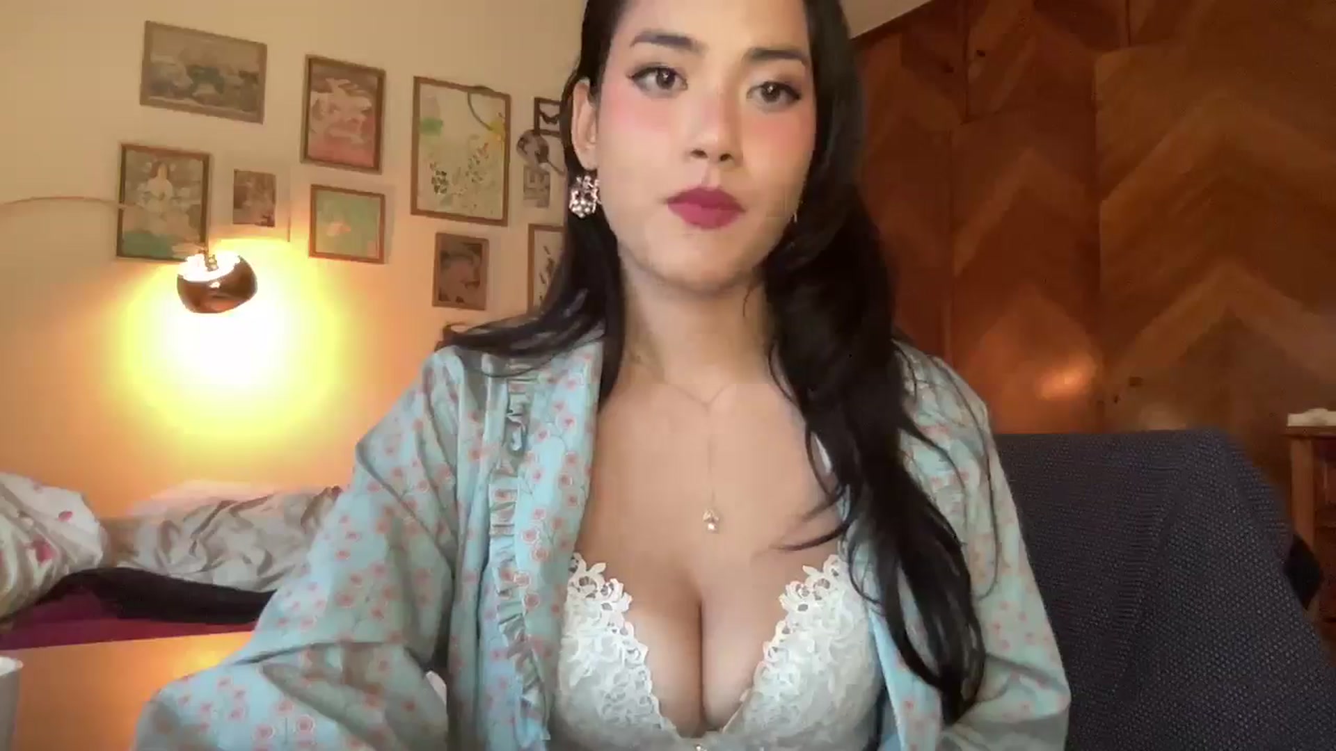 Gallery image thumbnail from LuluArtist's myfreecams stream on, 10/13/2025, 21:19 image 13 of 20