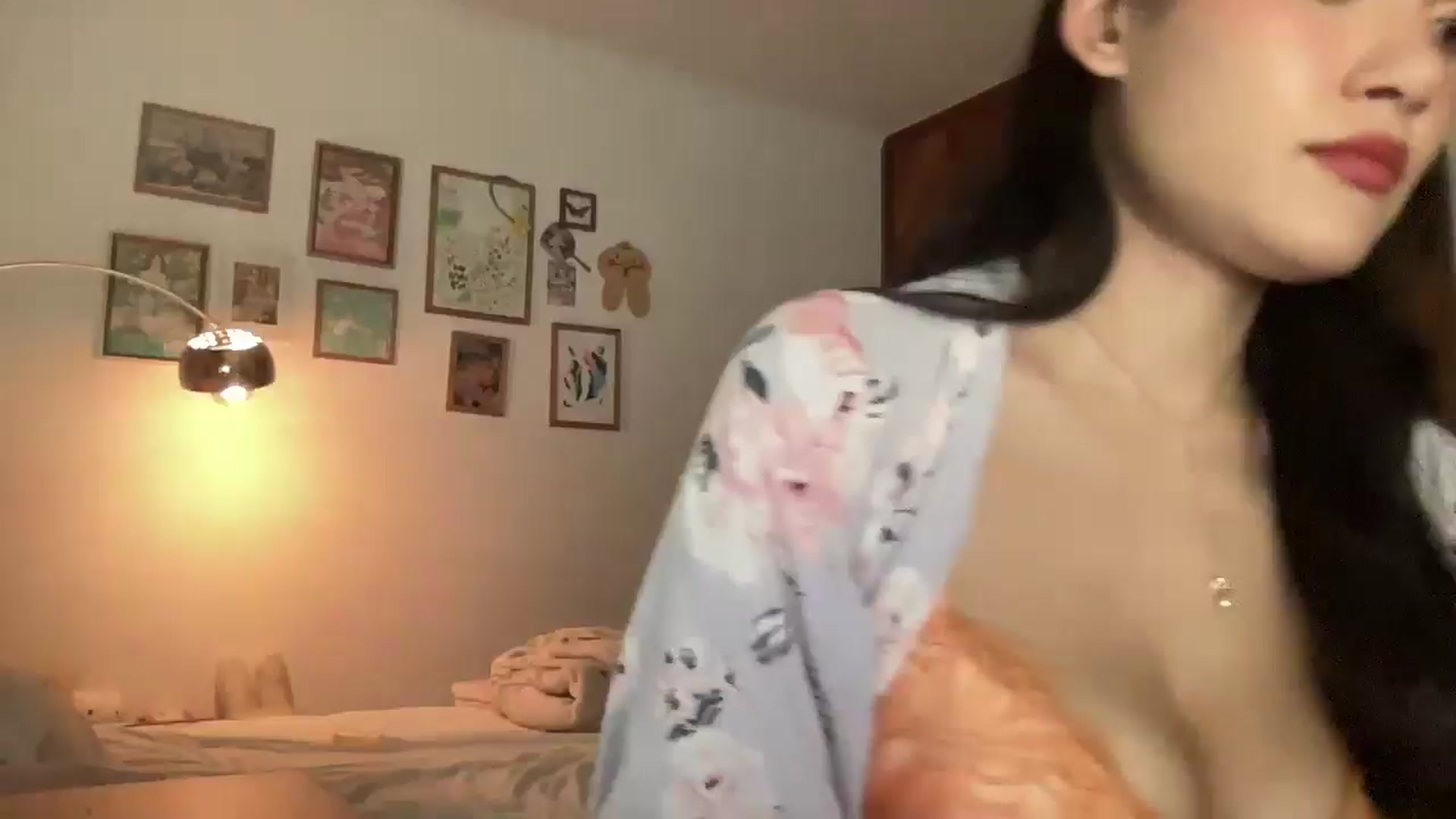 Gallery image thumbnail from LuluArtist's myfreecams stream on, 11/04/2025, 01:29 image 1 of 20