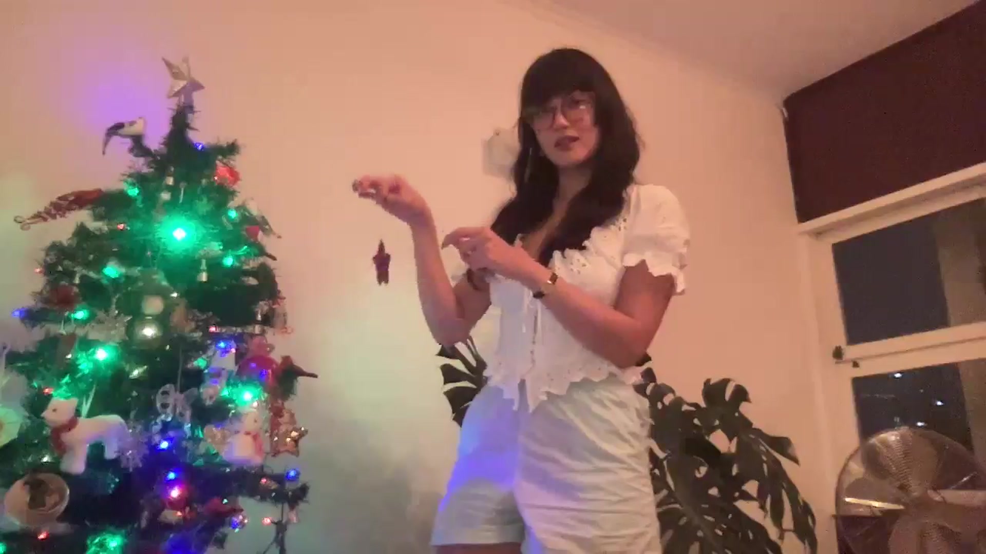 Gallery image thumbnail from LuluArtist's myfreecams stream on, 11/26/2025, 03:17 image 3 of 20