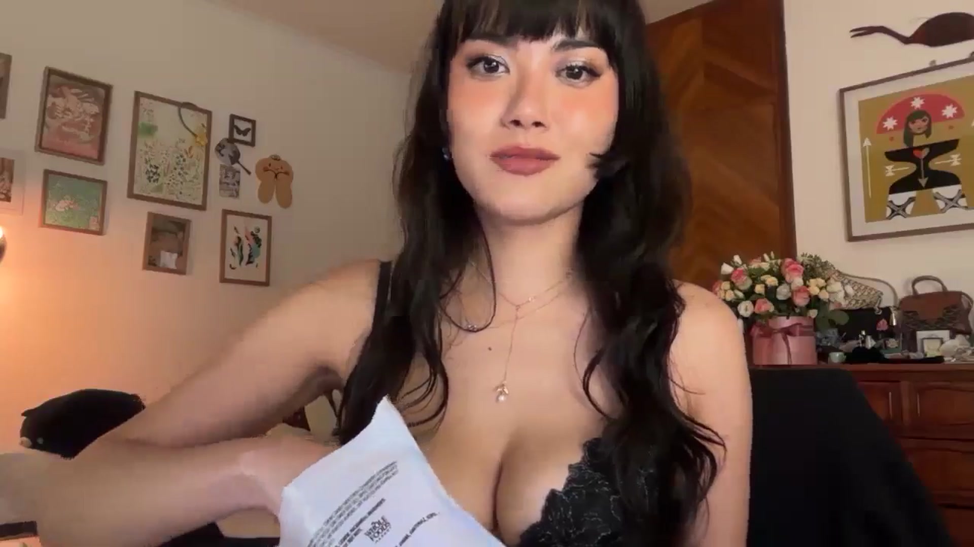 Gallery image thumbnail from LuluArtist's myfreecams stream on, 01/31/2026, 24:18 image 12 of 20