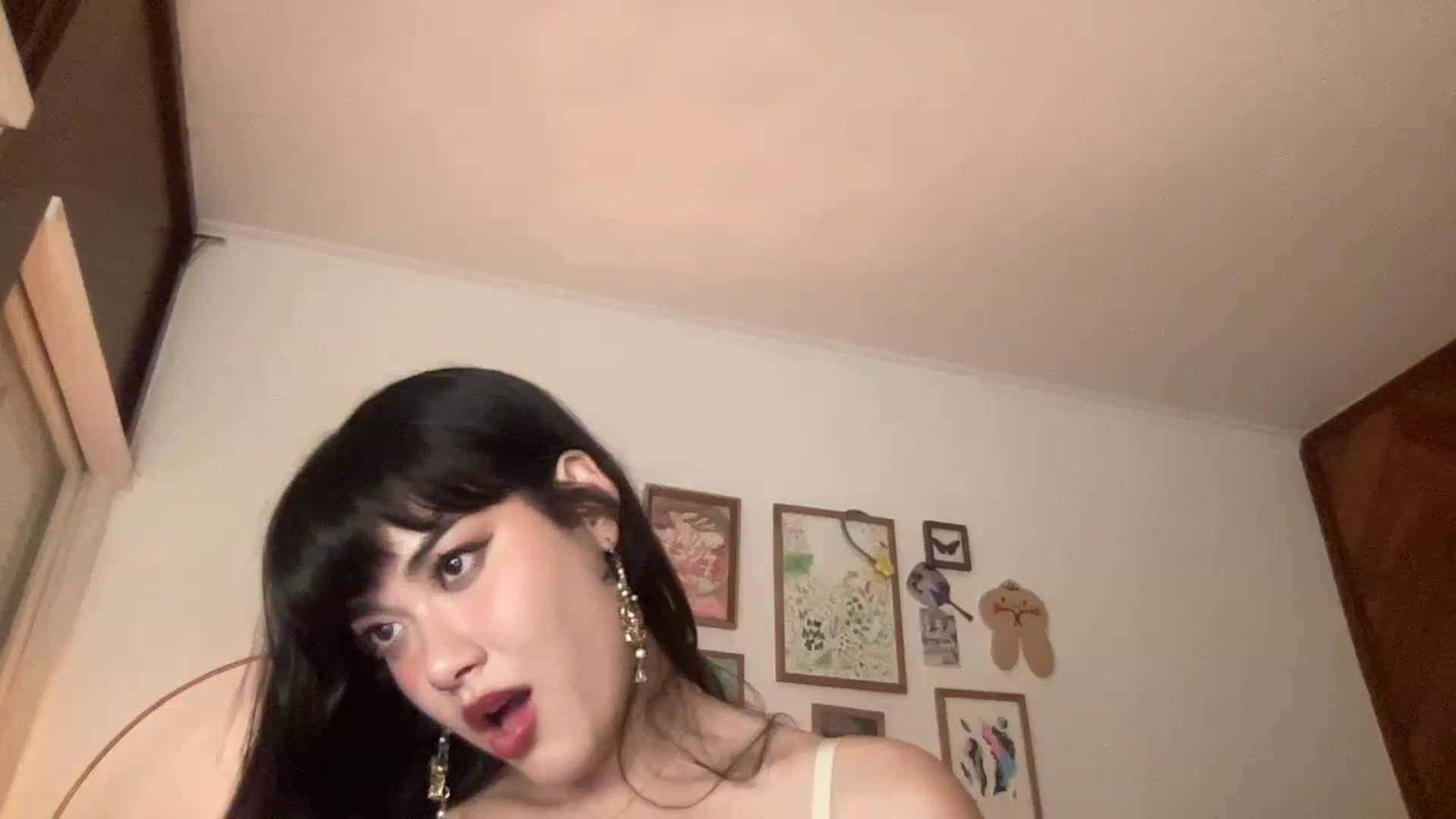Gallery image thumbnail from LuluArtist's myfreecams stream on, 02/11/2026, 24:52 image 11 of 20