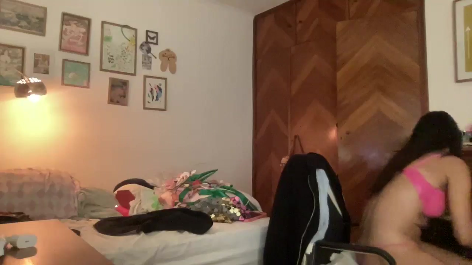 Gallery image thumbnail from LuluArtist's myfreecams stream on, 02/21/2026, 24:42 image 9 of 20