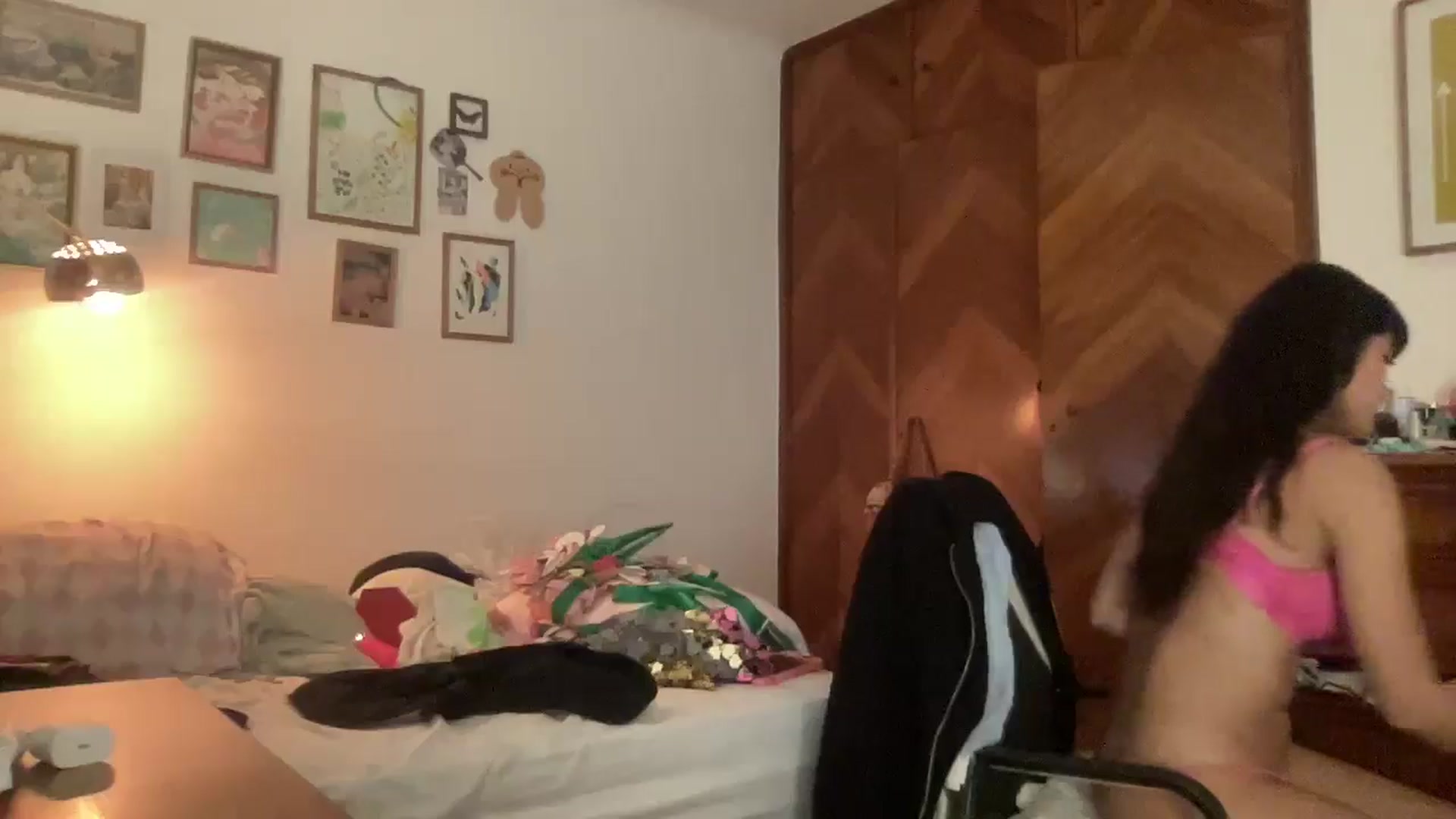 Gallery image thumbnail from LuluArtist's myfreecams stream on, 02/21/2026, 24:42 image 8 of 20