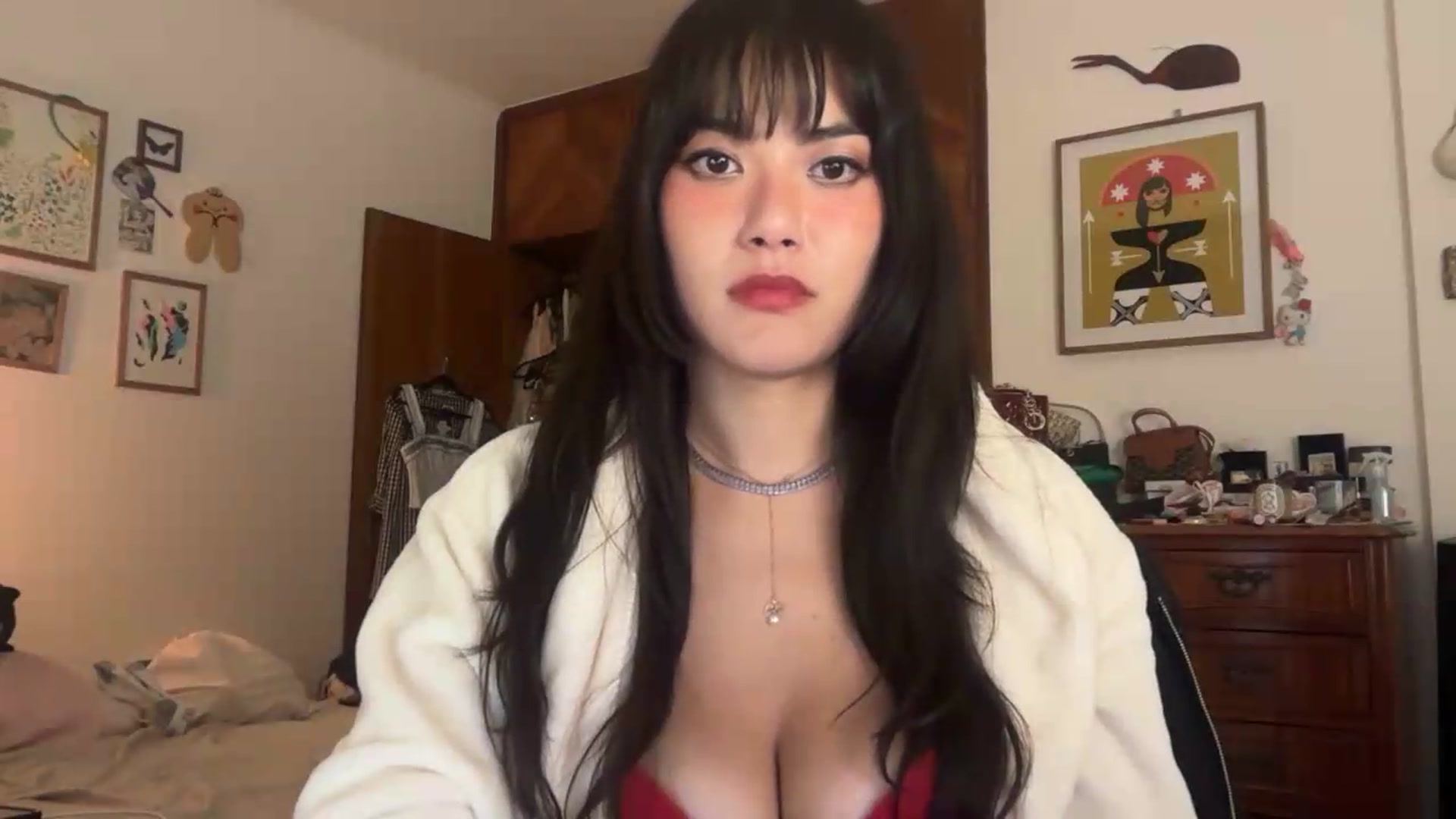 Gallery image thumbnail from LuluArtist's myfreecams stream on, 05/12/2026, 02:35 image 6 of 20
