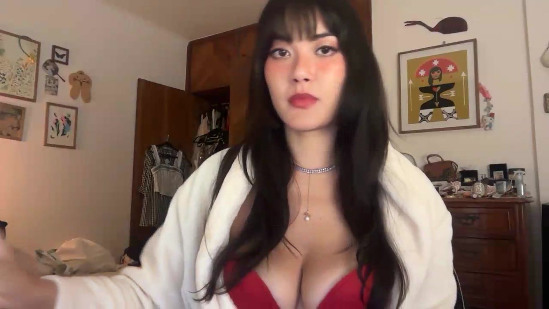 Gallery image thumbnail from LuluArtist's myfreecams stream on, 05/12/2026, 02:35 image 12 of 20