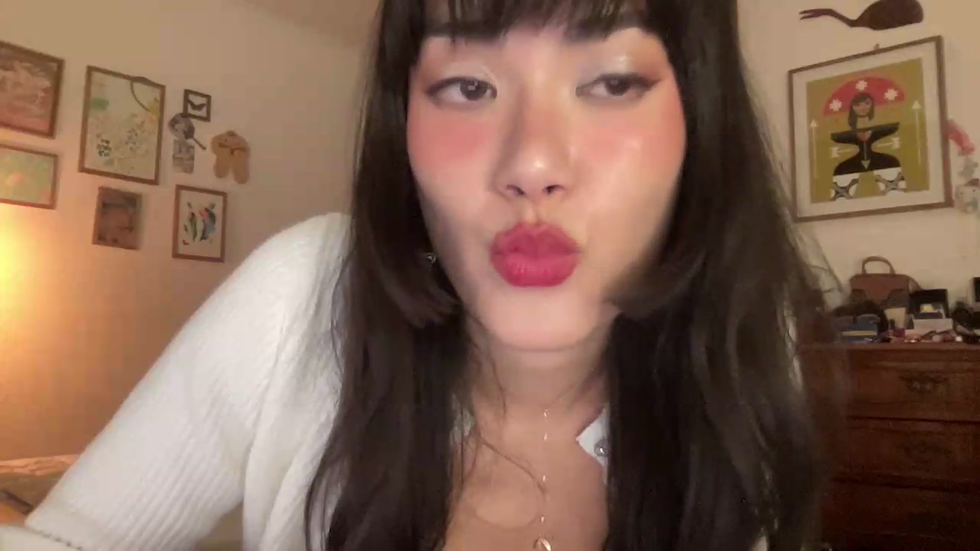Gallery image thumbnail from LuluArtist's myfreecams stream on, 05/26/2026, 24:34 image 10 of 20