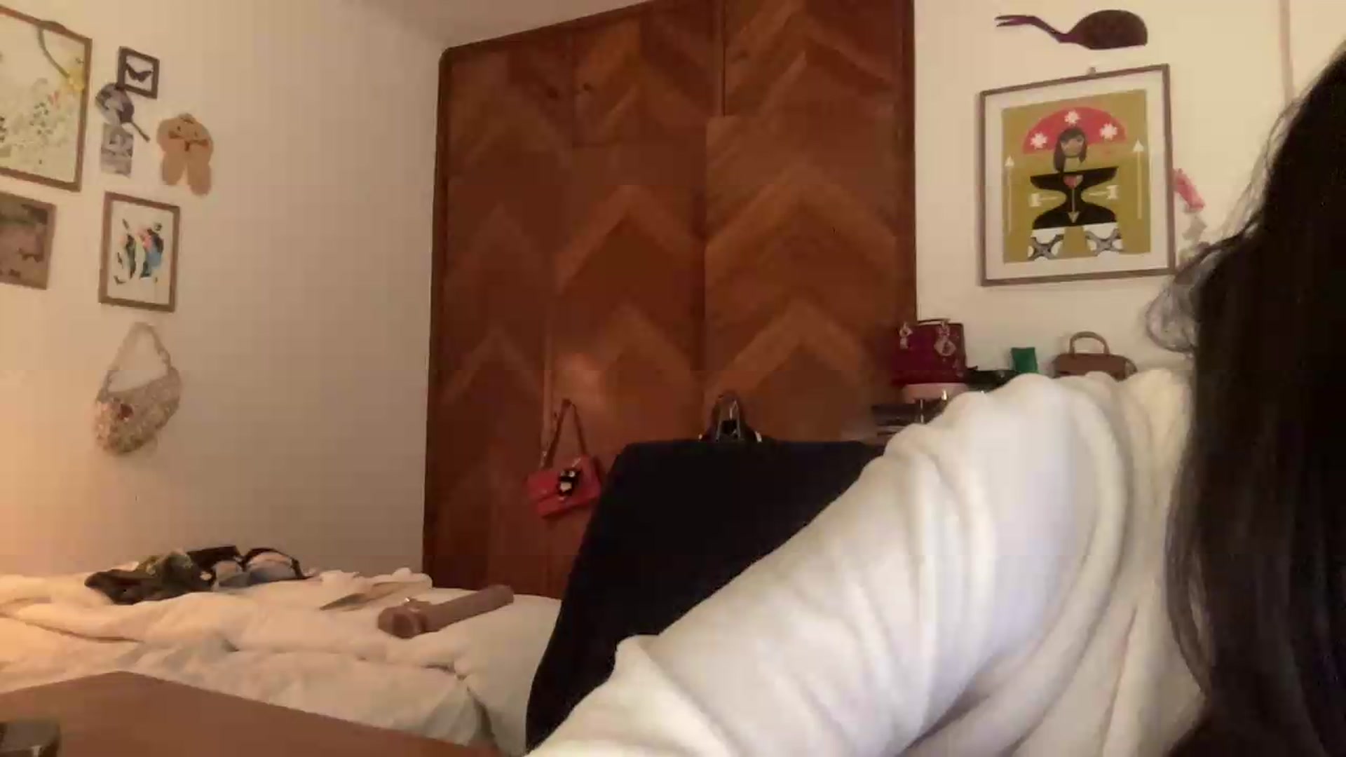 Gallery image thumbnail from LuluArtist's myfreecams stream on, 06/13/2026, 24:02 image 12 of 20
