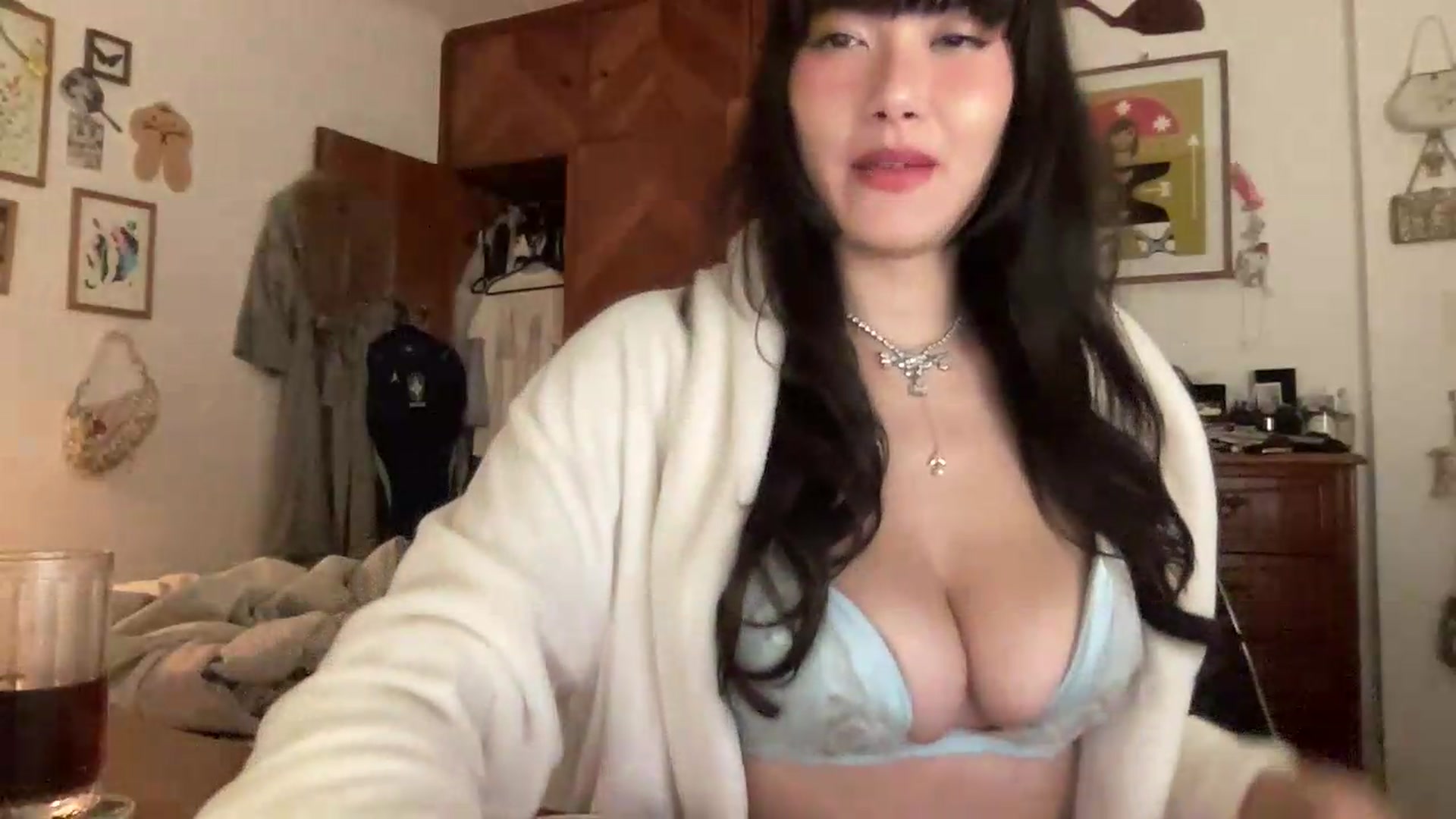 Gallery image thumbnail from LuluArtist's myfreecams stream on, 06/16/2026, 01:38 image 13 of 20