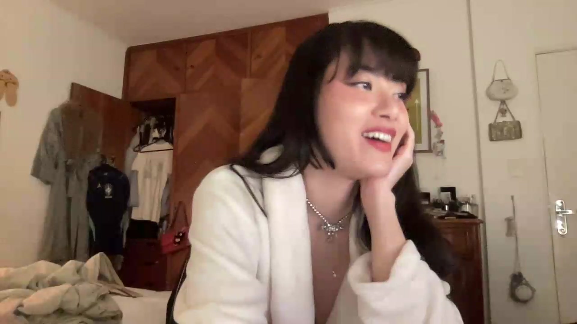 Gallery image thumbnail from LuluArtist's myfreecams stream on, 06/16/2026, 02:15 image 14 of 20