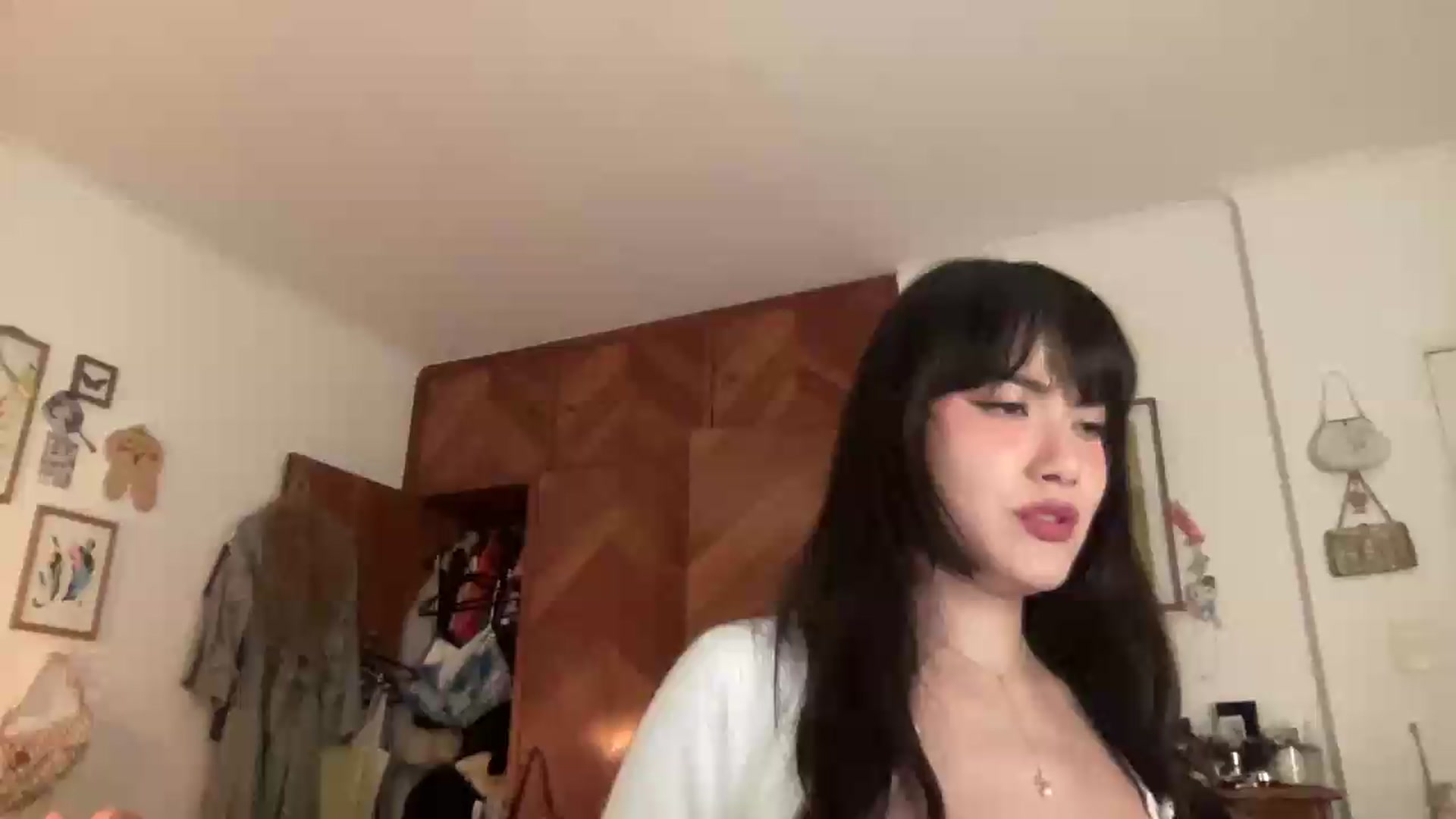 Gallery image thumbnail from LuluArtist's myfreecams stream on, 06/26/2026, 21:55 image 16 of 20