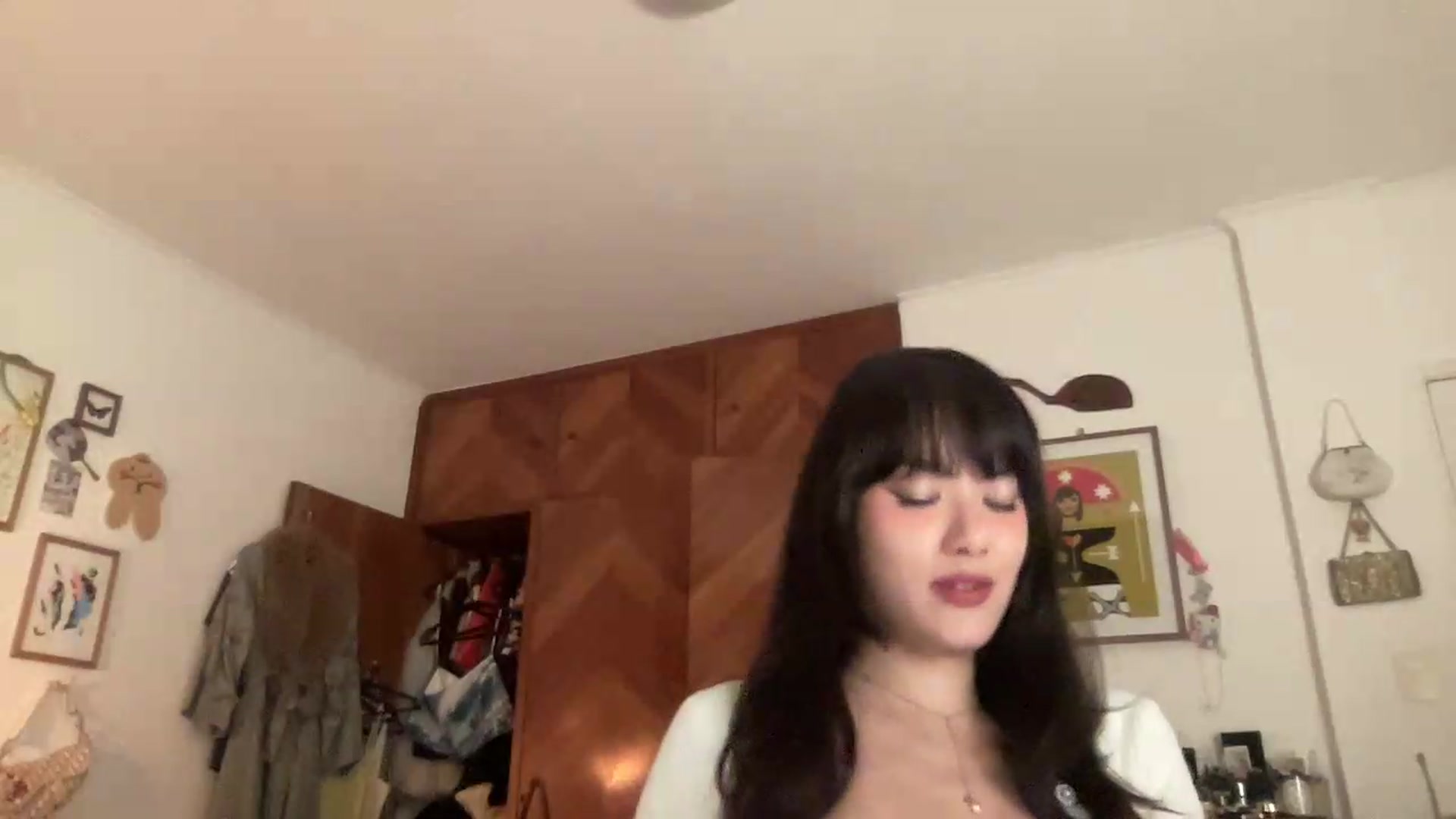 Gallery image thumbnail from LuluArtist's myfreecams stream on, 06/26/2026, 21:55 image 5 of 20