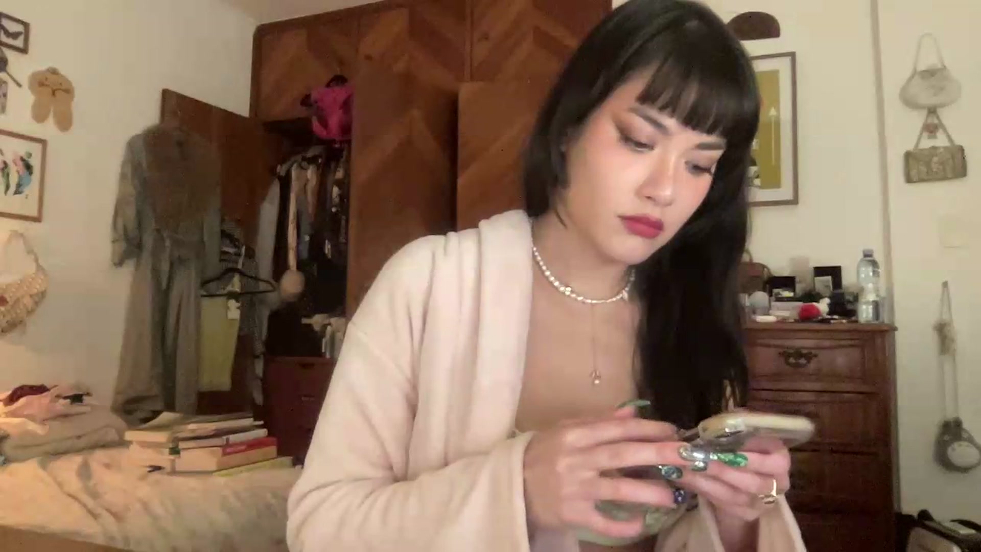 Gallery image thumbnail from LuluArtist's myfreecams stream on, 07/11/2026, 24:47 image 3 of 20
