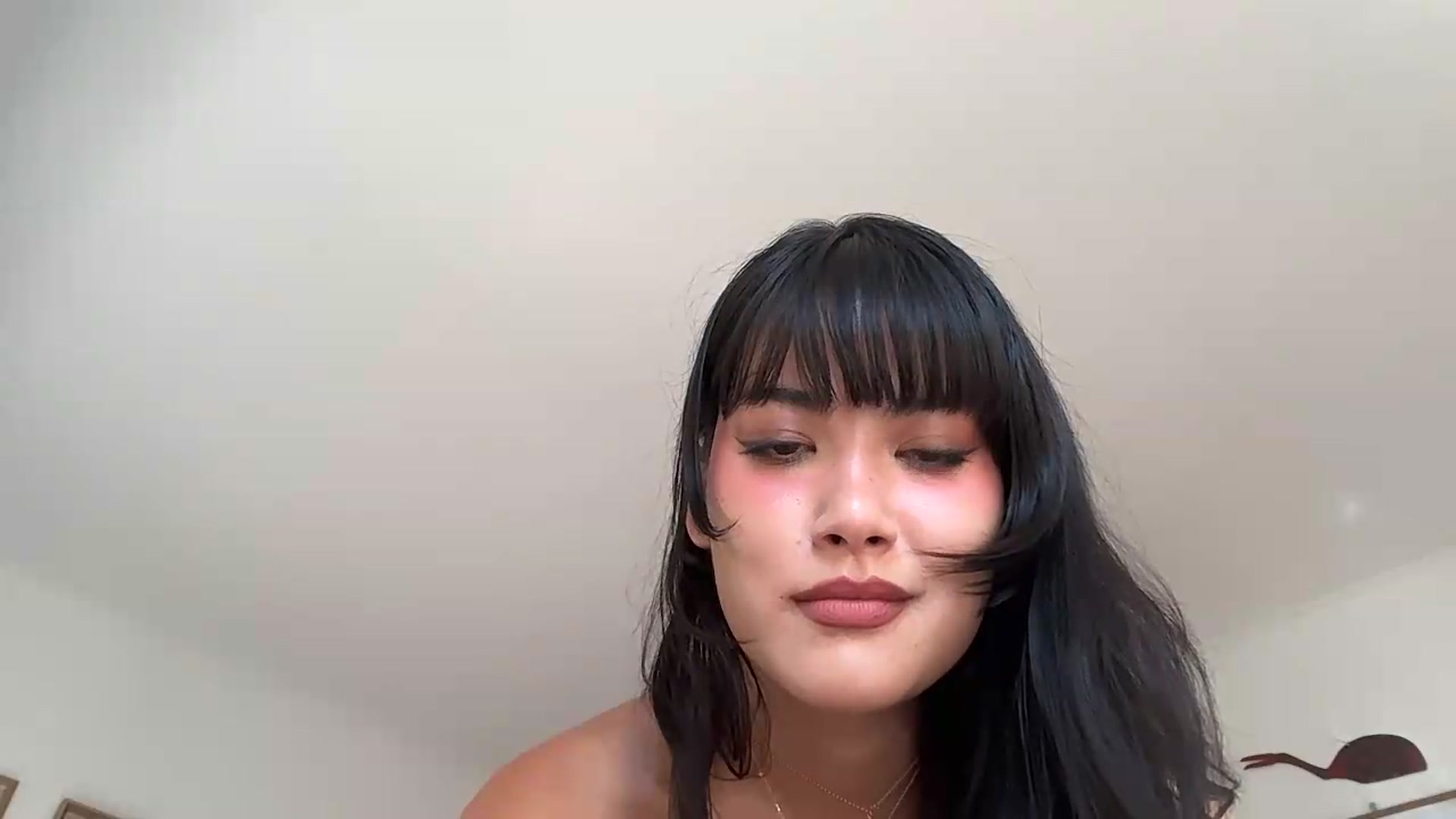 Gallery image thumbnail from LuluArtist's myfreecams stream on, 08/20/2026, 19:09 image 14 of 20