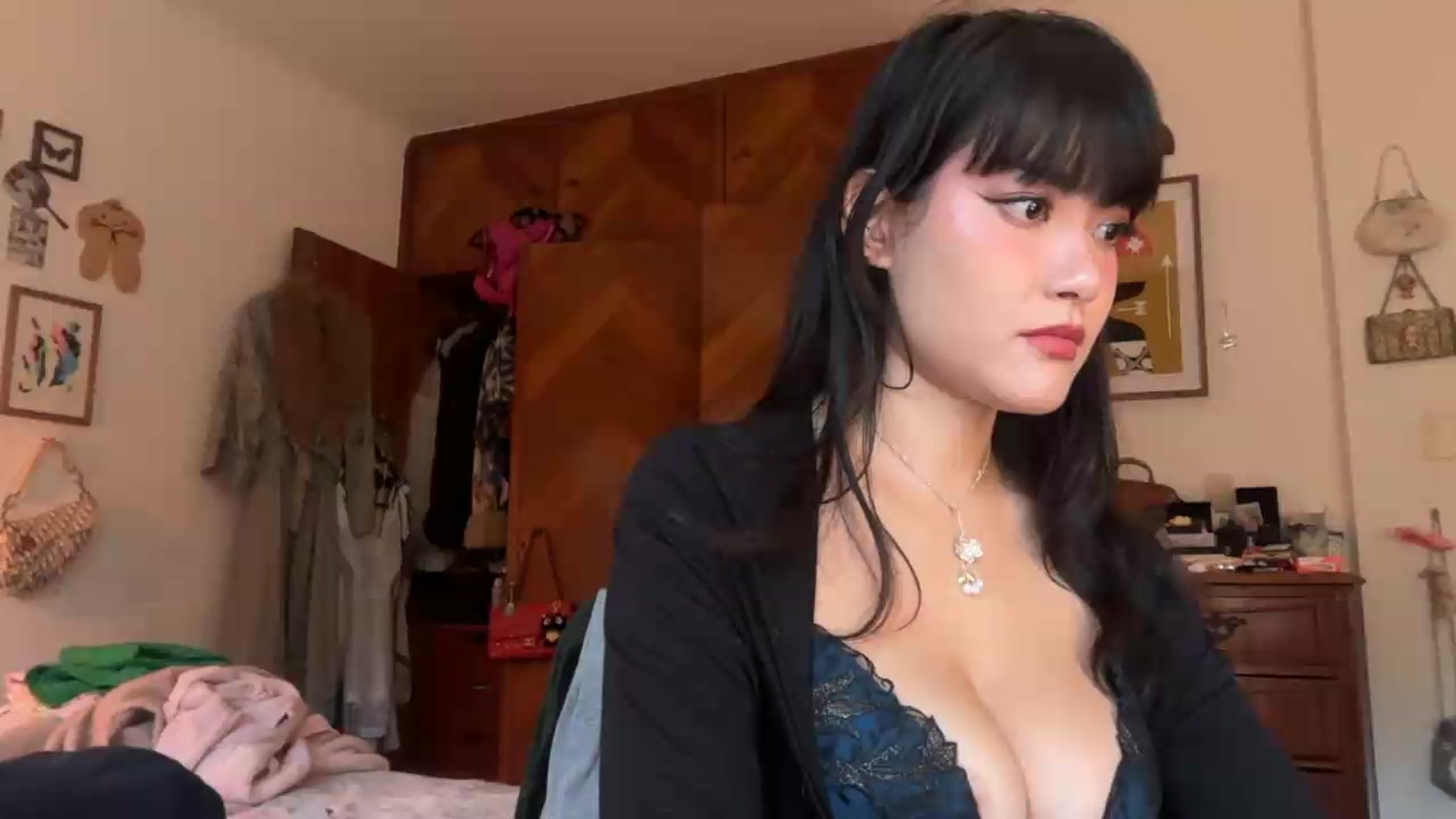 Gallery image thumbnail from LuluArtist's myfreecams stream on, 08/25/2026, 20:04 image 8 of 20