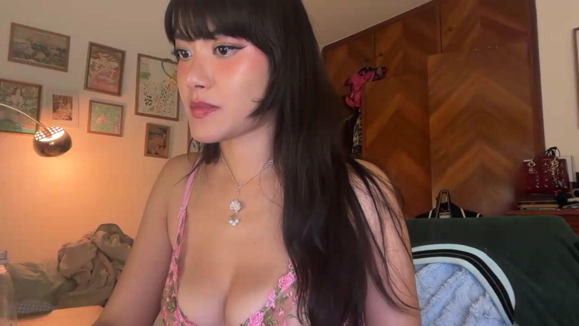 Gallery image thumbnail from LuluArtist's myfreecams stream on, 08/28/2026, 22:34 image 2 of 20