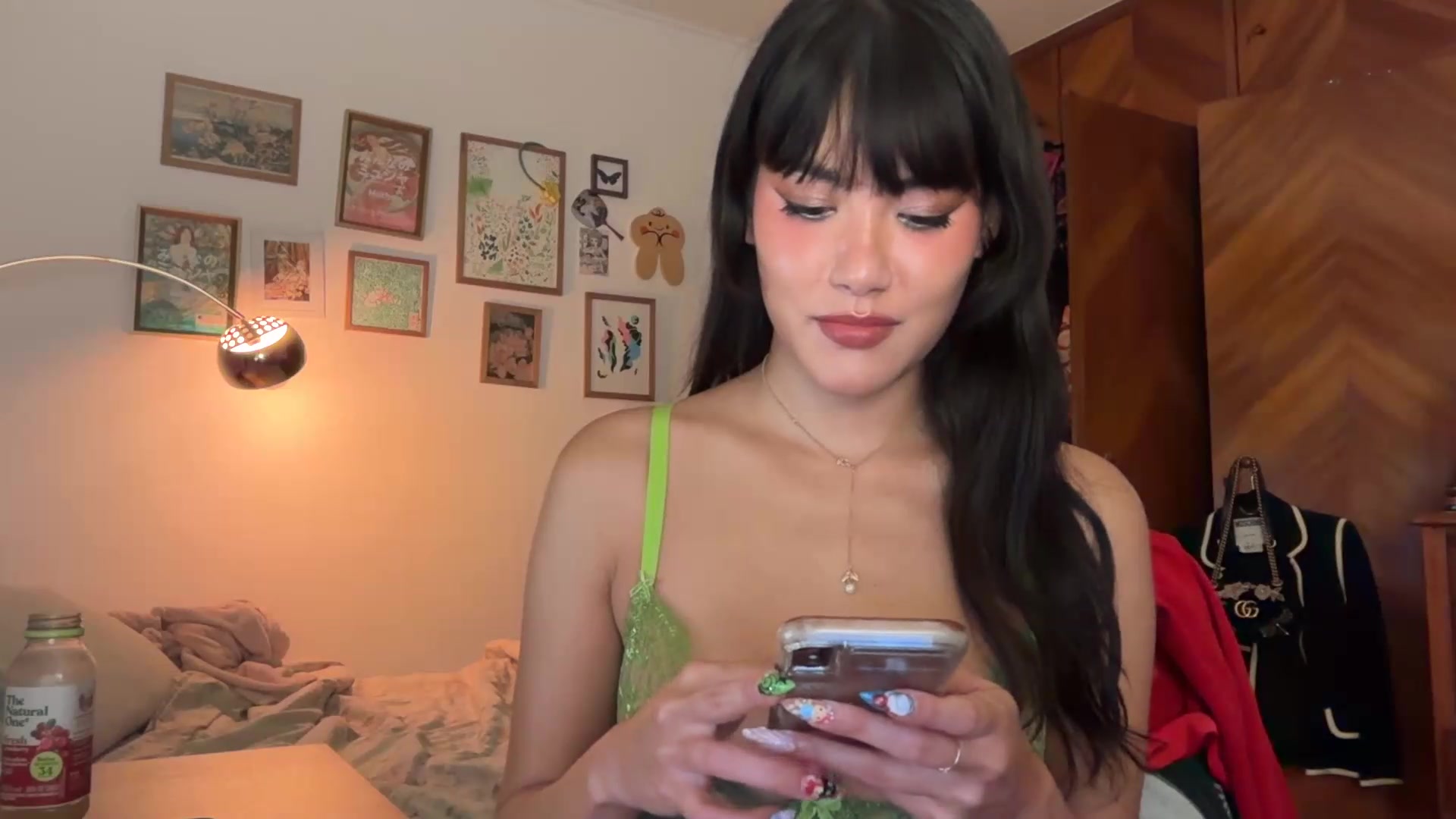Gallery image thumbnail from LuluArtist's myfreecams stream on, 08/30/2026, 23:56 image 16 of 20