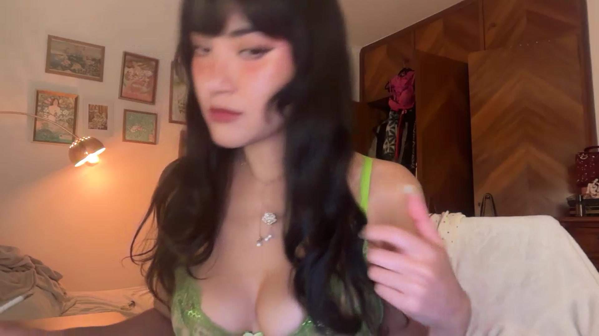 Gallery image thumbnail from LuluArtist's myfreecams stream on, 09/11/2026, 22:02 image 6 of 20