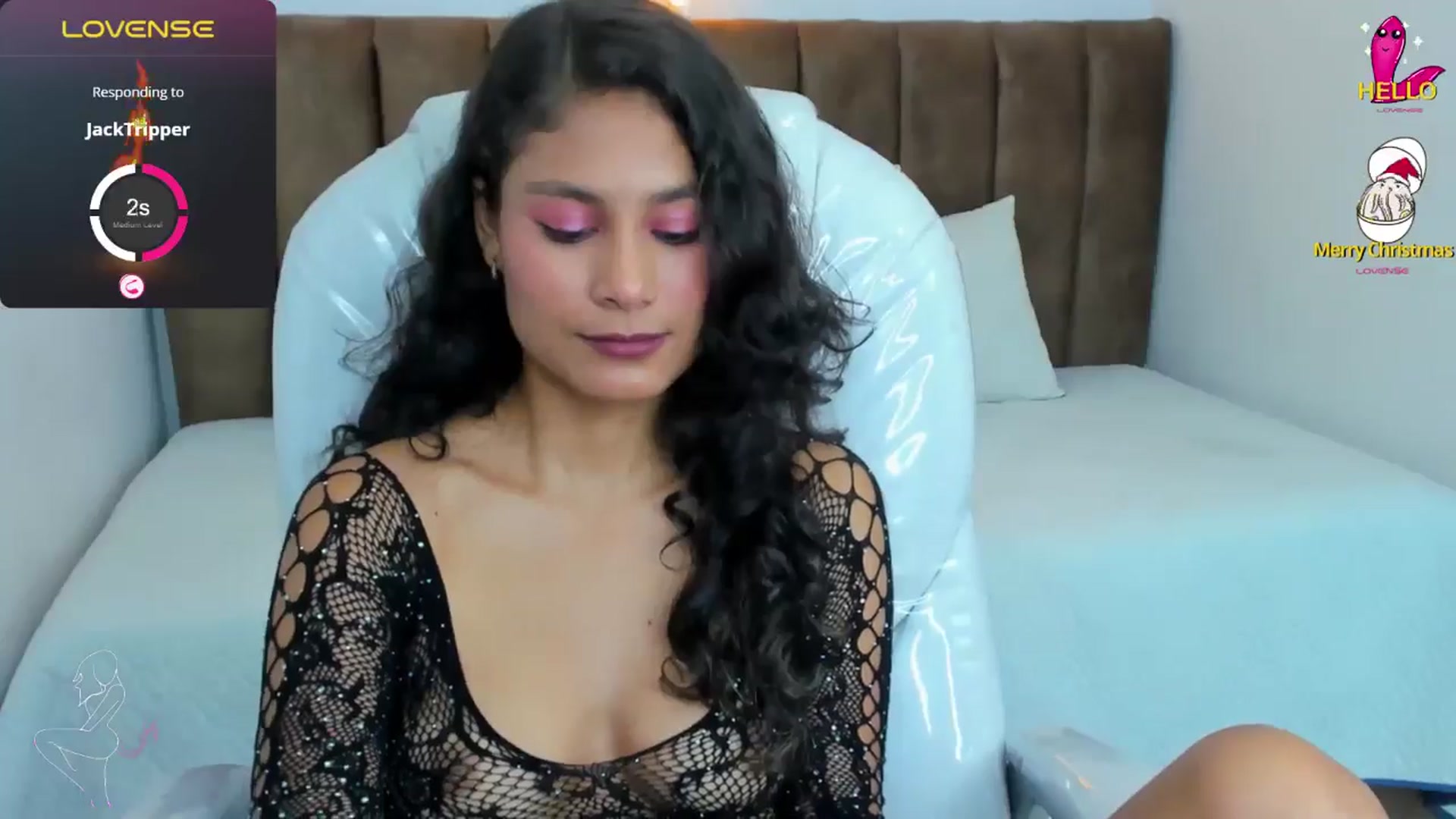 Gallery image thumbnail from Lulu_girl's myfreecams stream on, 12/24/2024, 18:13 image 10 of 20