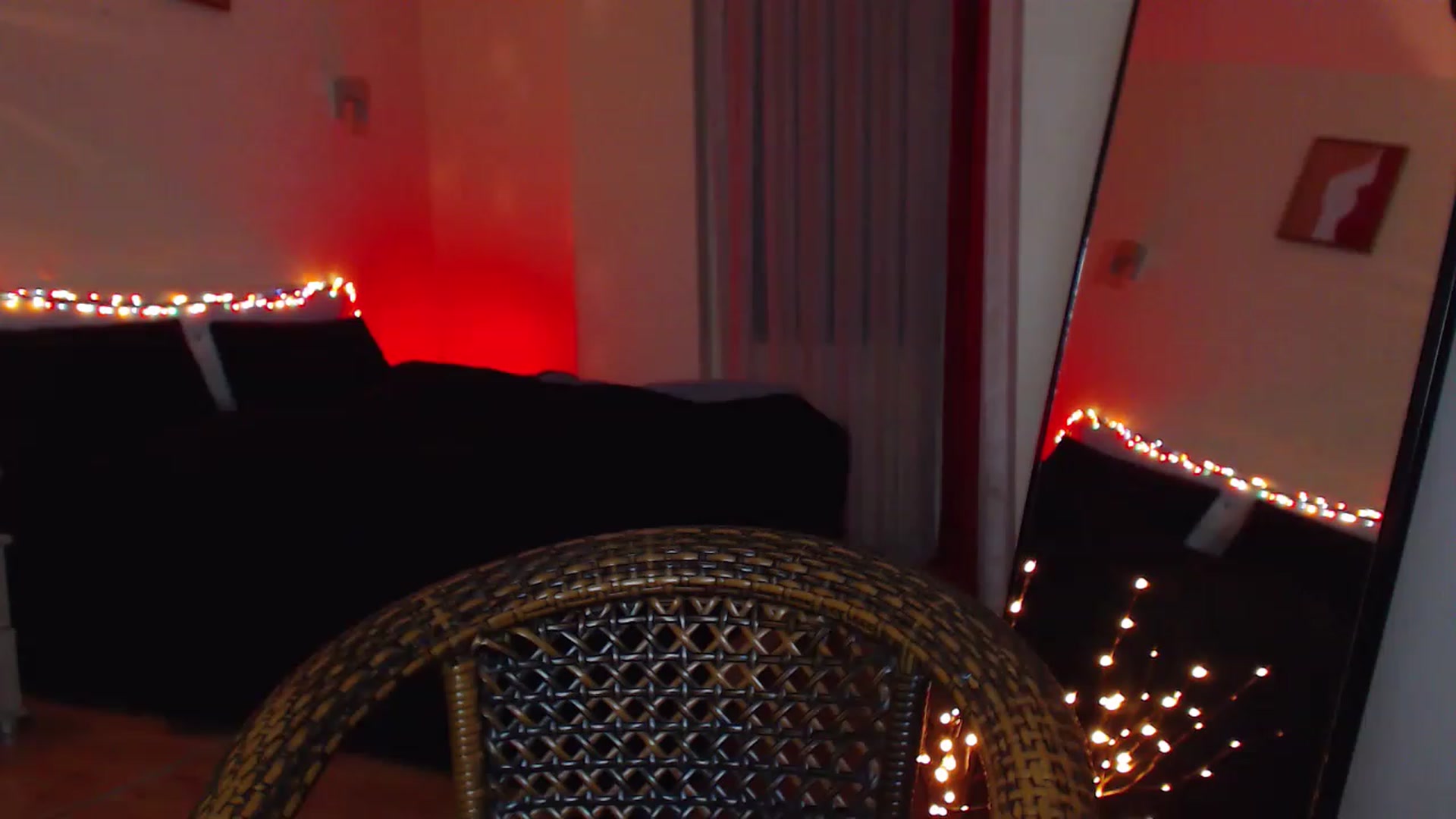 Gallery image thumbnail from Lumiere_Fleur's myfreecams stream on, 12/24/2022, 20:17 image 10 of 20
