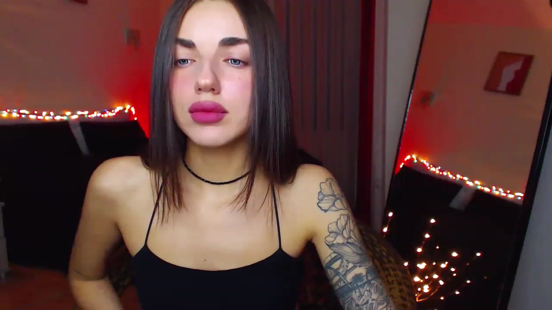 Gallery image thumbnail from Lumiere_Fleur's myfreecams stream on, 12/24/2022, 20:17 image 20 of 20