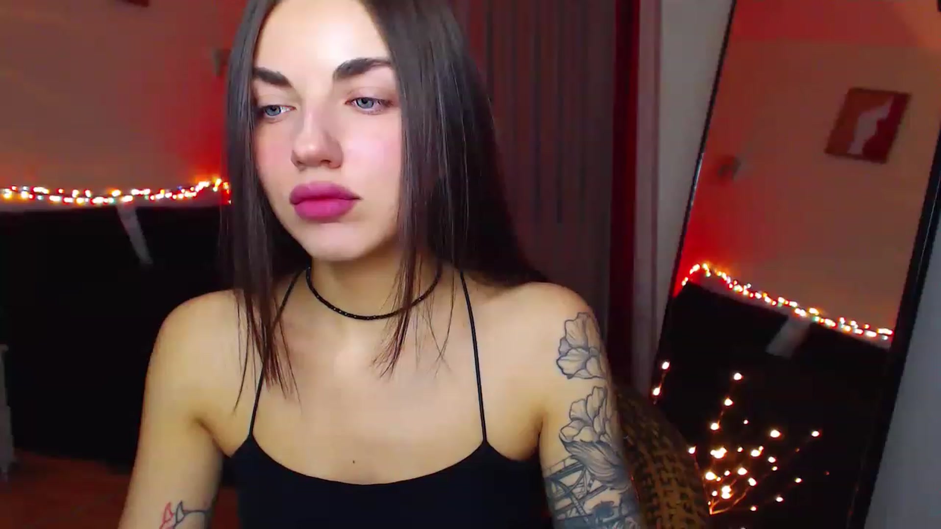 Gallery image thumbnail from Lumiere_Fleur's myfreecams stream on, 12/24/2022, 20:17 image 11 of 20