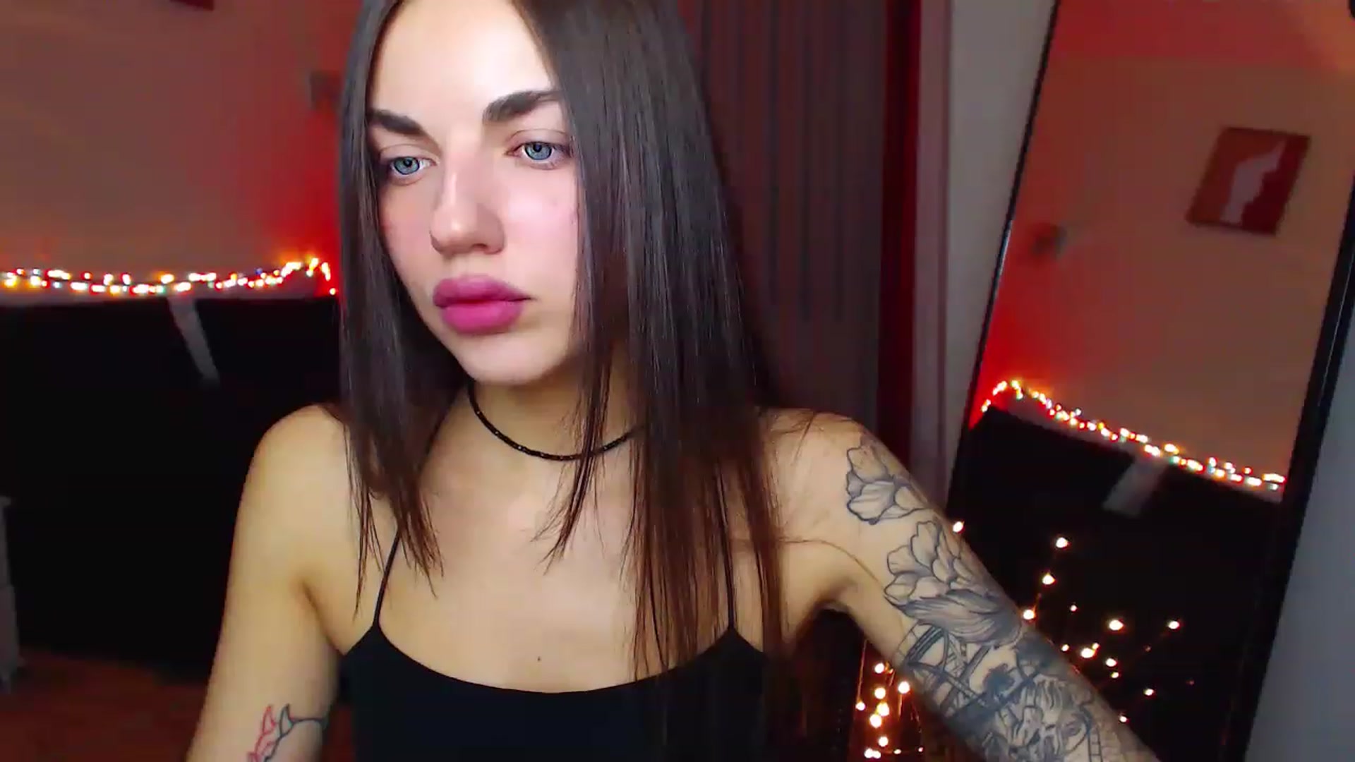 Gallery image thumbnail from Lumiere_Fleur's myfreecams stream on, 12/24/2022, 20:17 image 16 of 20