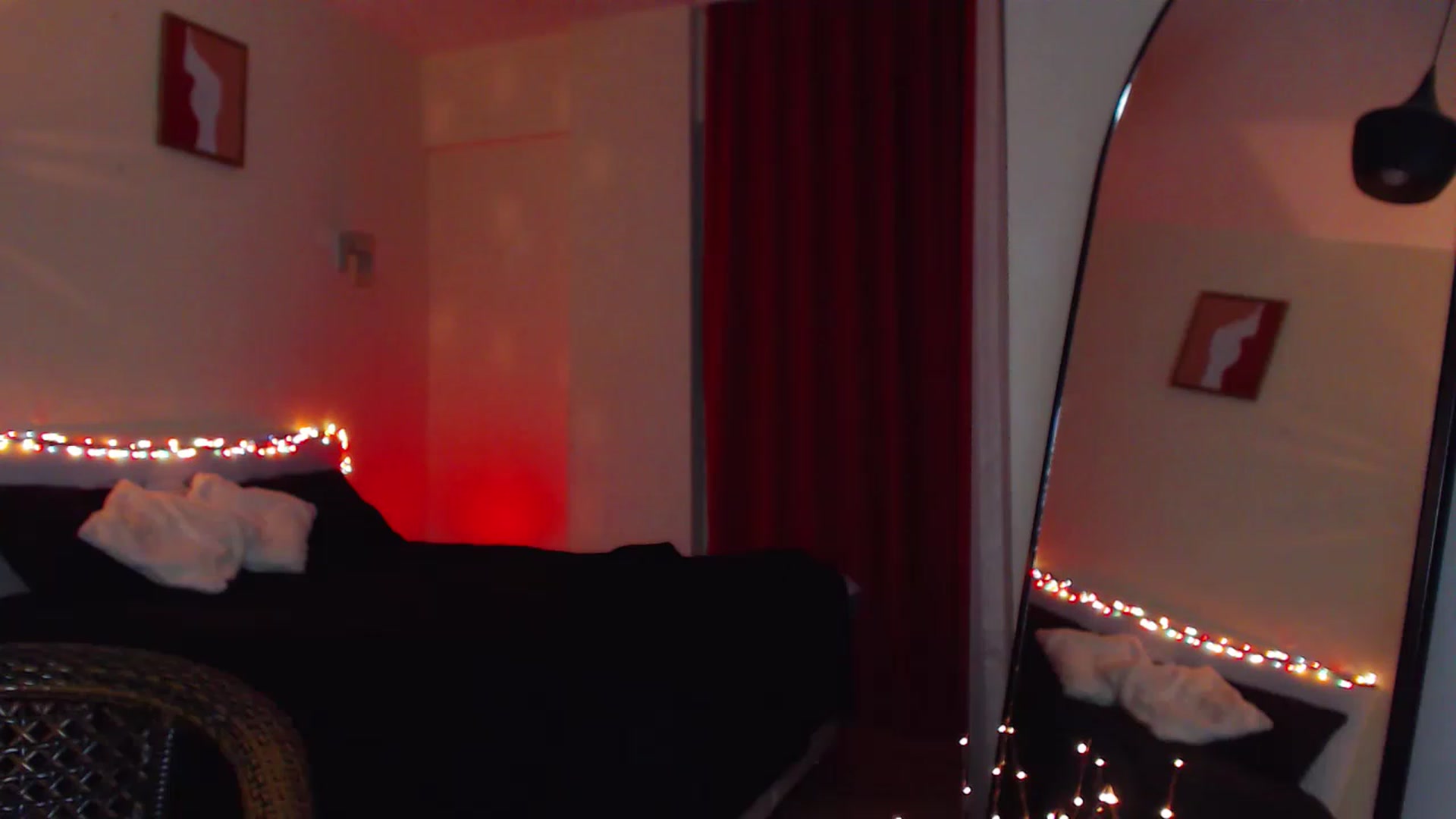 Gallery image thumbnail from Lumiere_Fleur's myfreecams stream on, 12/25/2022, 20:04 image 11 of 20