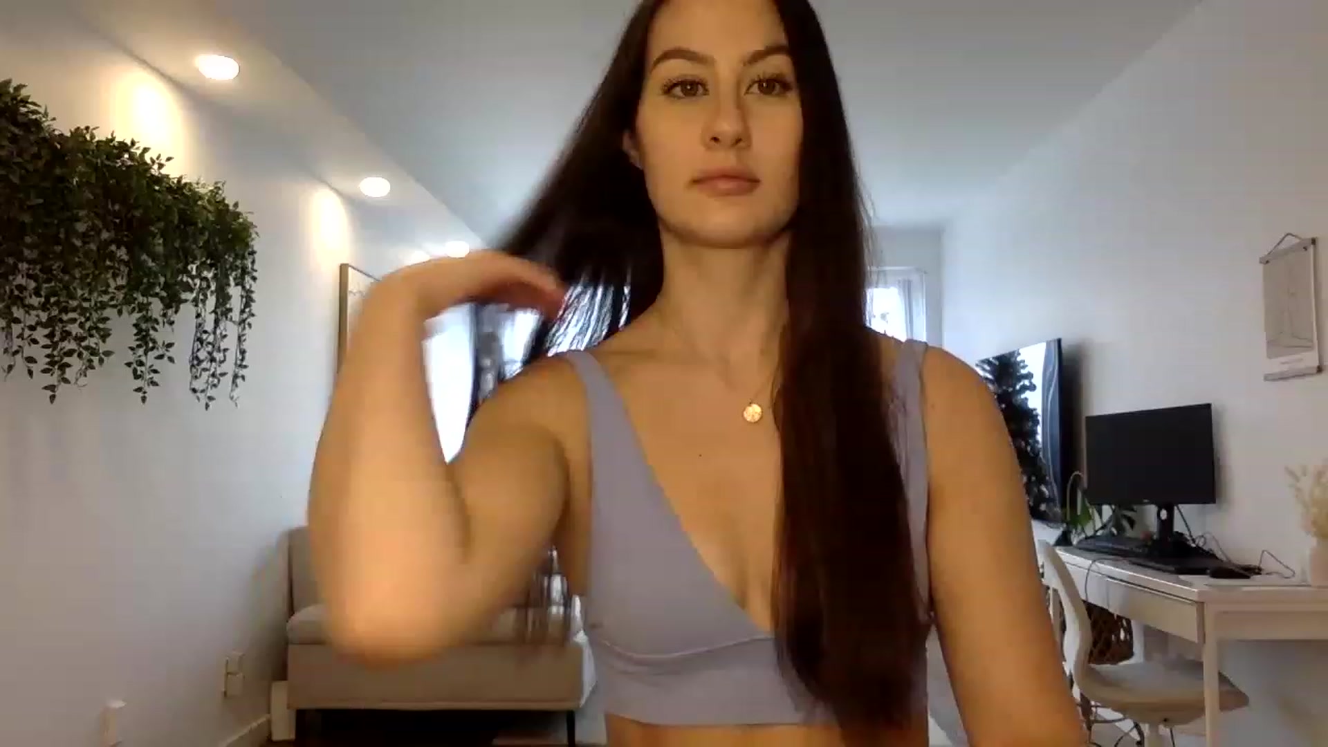 Gallery image thumbnail from LunaBanana's myfreecams stream on, 12/11/2022, 18:25 image 18 of 20