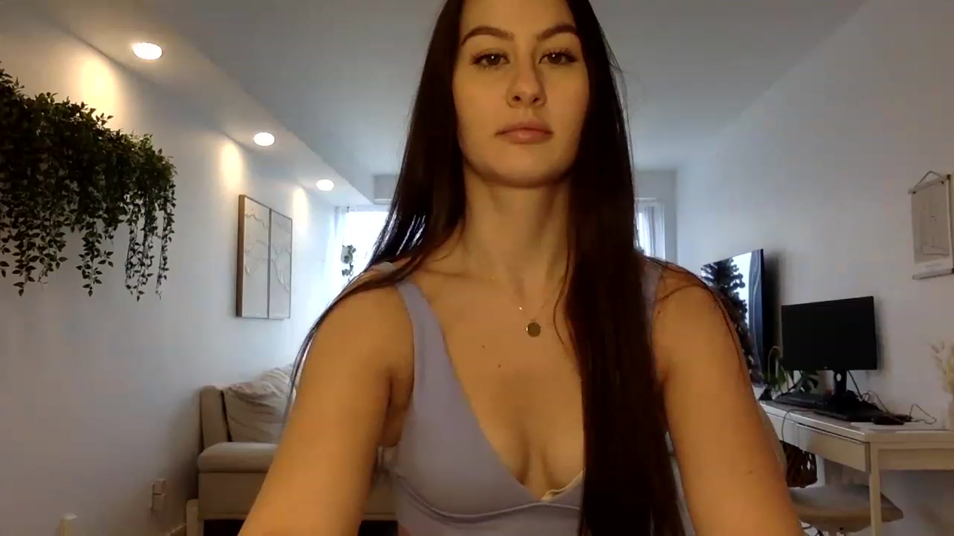Gallery image thumbnail from LunaBanana's myfreecams stream on, 12/11/2022, 18:47 image 2 of 20