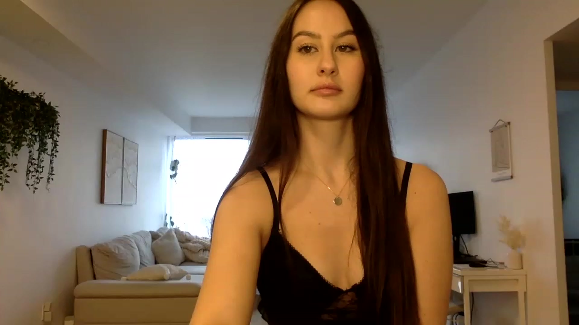 Gallery image thumbnail from LunaBanana's myfreecams stream on, 12/31/2022, 19:48 image 19 of 20