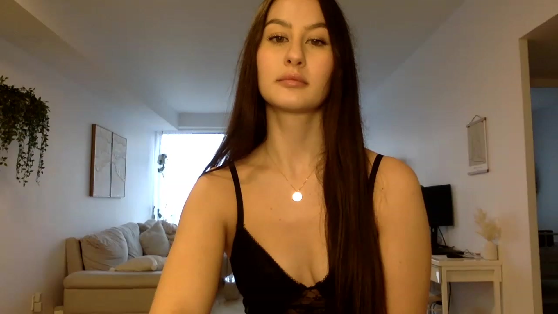 Gallery image thumbnail from LunaBanana's myfreecams stream on, 12/31/2022, 19:48 image 10 of 20