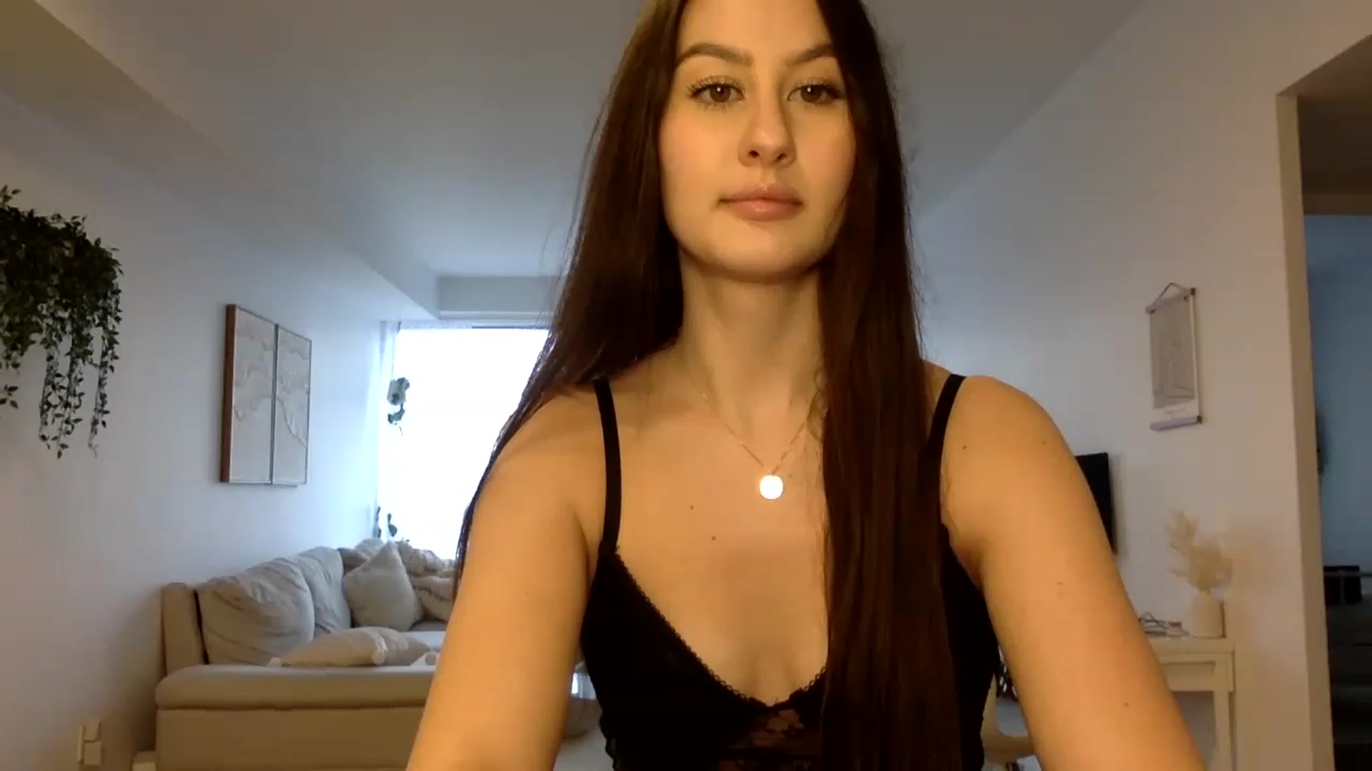 Gallery image thumbnail from LunaBanana's myfreecams stream on, 12/31/2022, 19:48 image 6 of 20