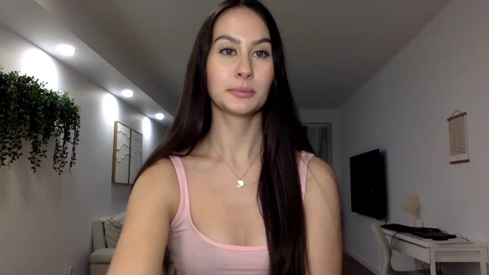 Gallery image thumbnail from LunaBanana's myfreecams stream on, 01/07/2023, 22:33 image 7 of 20