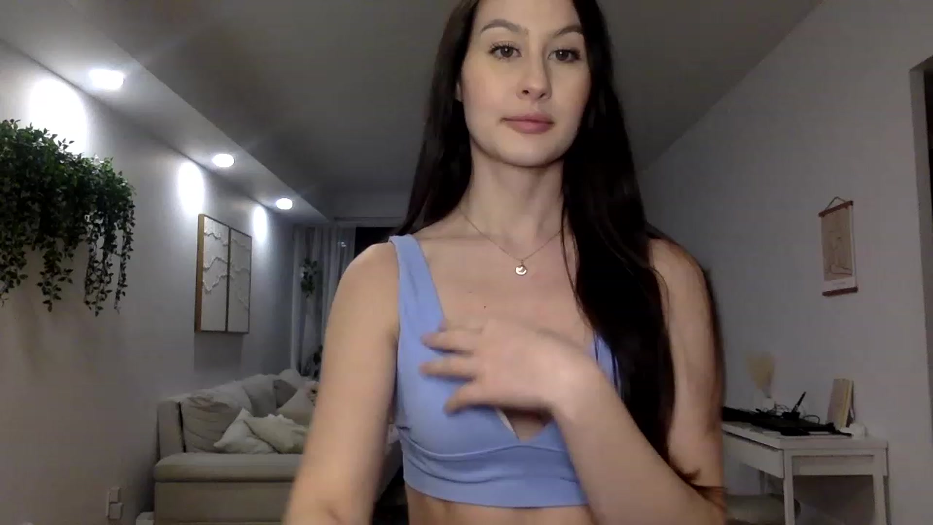 Gallery image thumbnail from LunaBanana's myfreecams stream on, 03/06/2023, 24:02 image 20 of 20