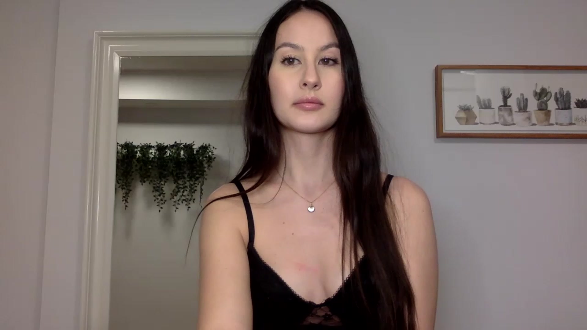 Gallery image thumbnail from LunaBanana's myfreecams stream on, 03/07/2023, 02:22 image 18 of 20