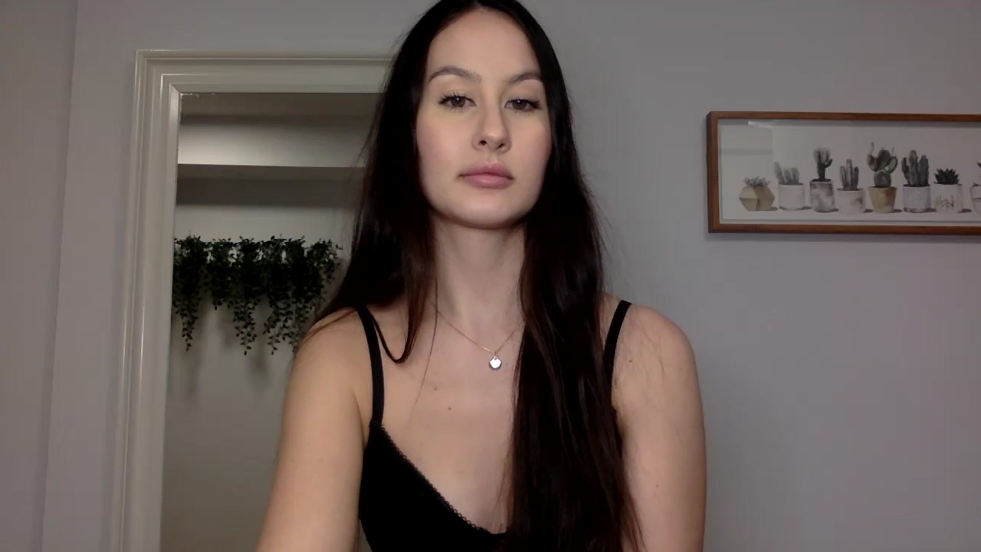 Gallery image thumbnail from LunaBanana's myfreecams stream on, 03/07/2023, 03:00 image 19 of 20