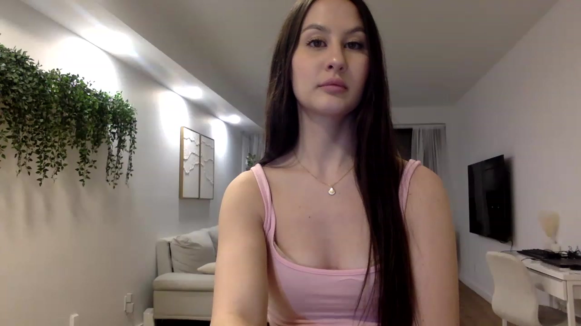 Gallery image thumbnail from LunaBanana's myfreecams stream on, 03/12/2023, 01:39 image 11 of 20
