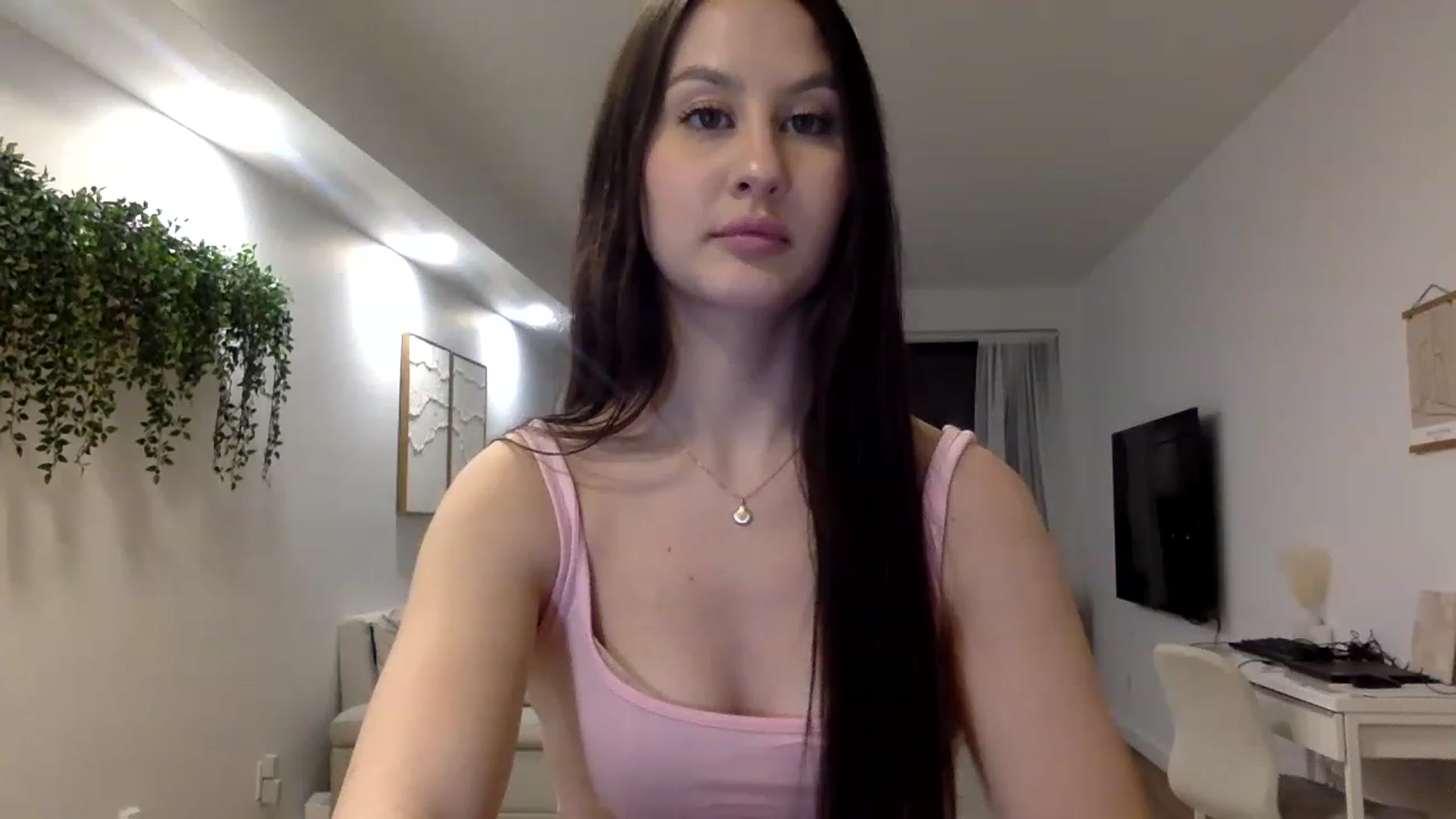 Gallery image thumbnail from LunaBanana's myfreecams stream on, 03/12/2023, 01:39 image 2 of 20
