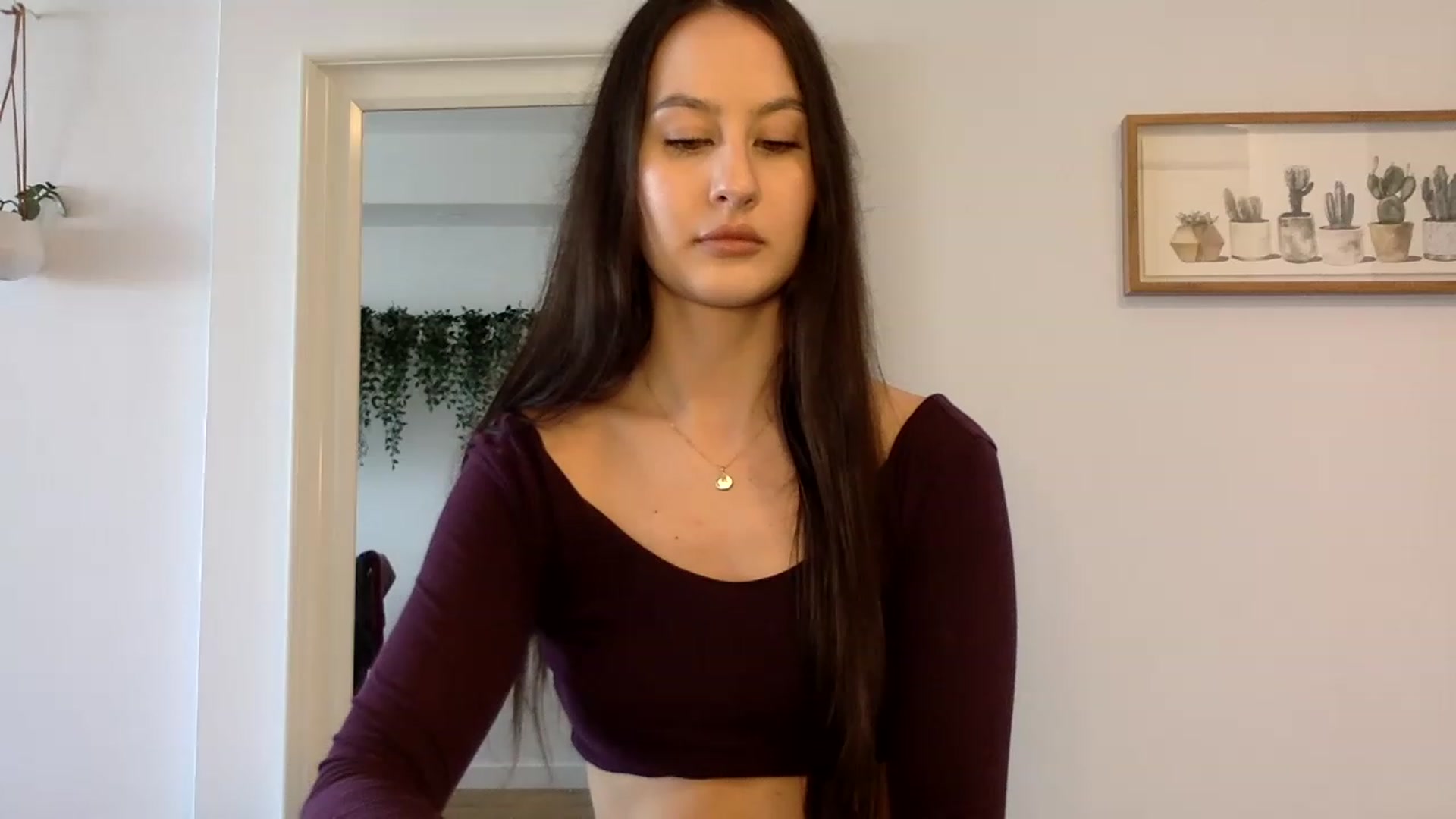 Gallery image thumbnail from LunaBanana's myfreecams stream on, 04/02/2023, 18:24 image 15 of 20