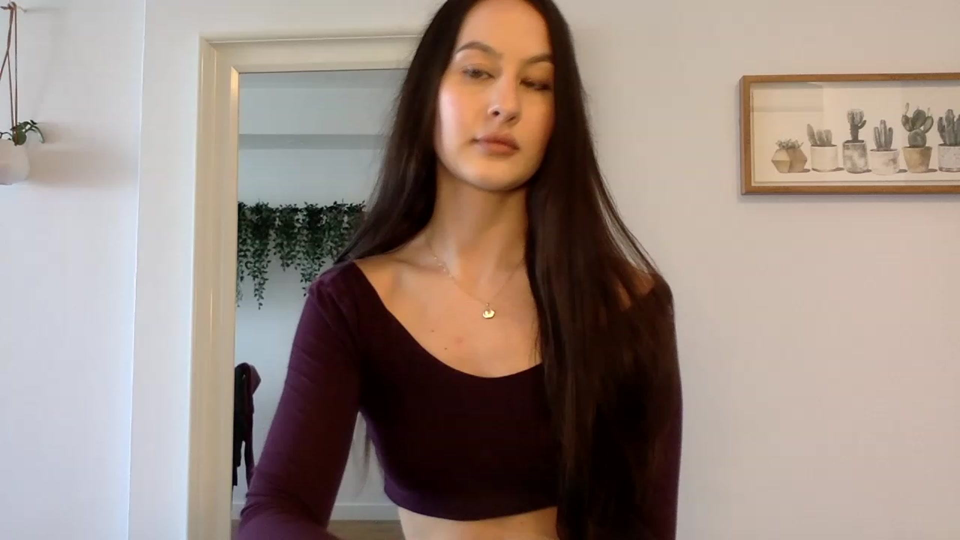 Gallery image thumbnail from LunaBanana's myfreecams stream on, 04/02/2023, 18:41 image 10 of 20