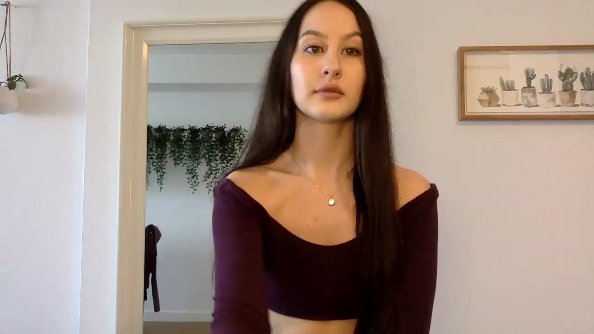 Gallery image thumbnail from LunaBanana's myfreecams stream on, 04/02/2023, 18:41 image 1 of 20